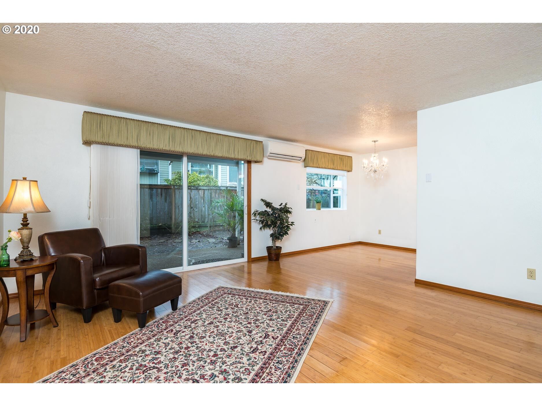Photo #4: 19511963 Listing 