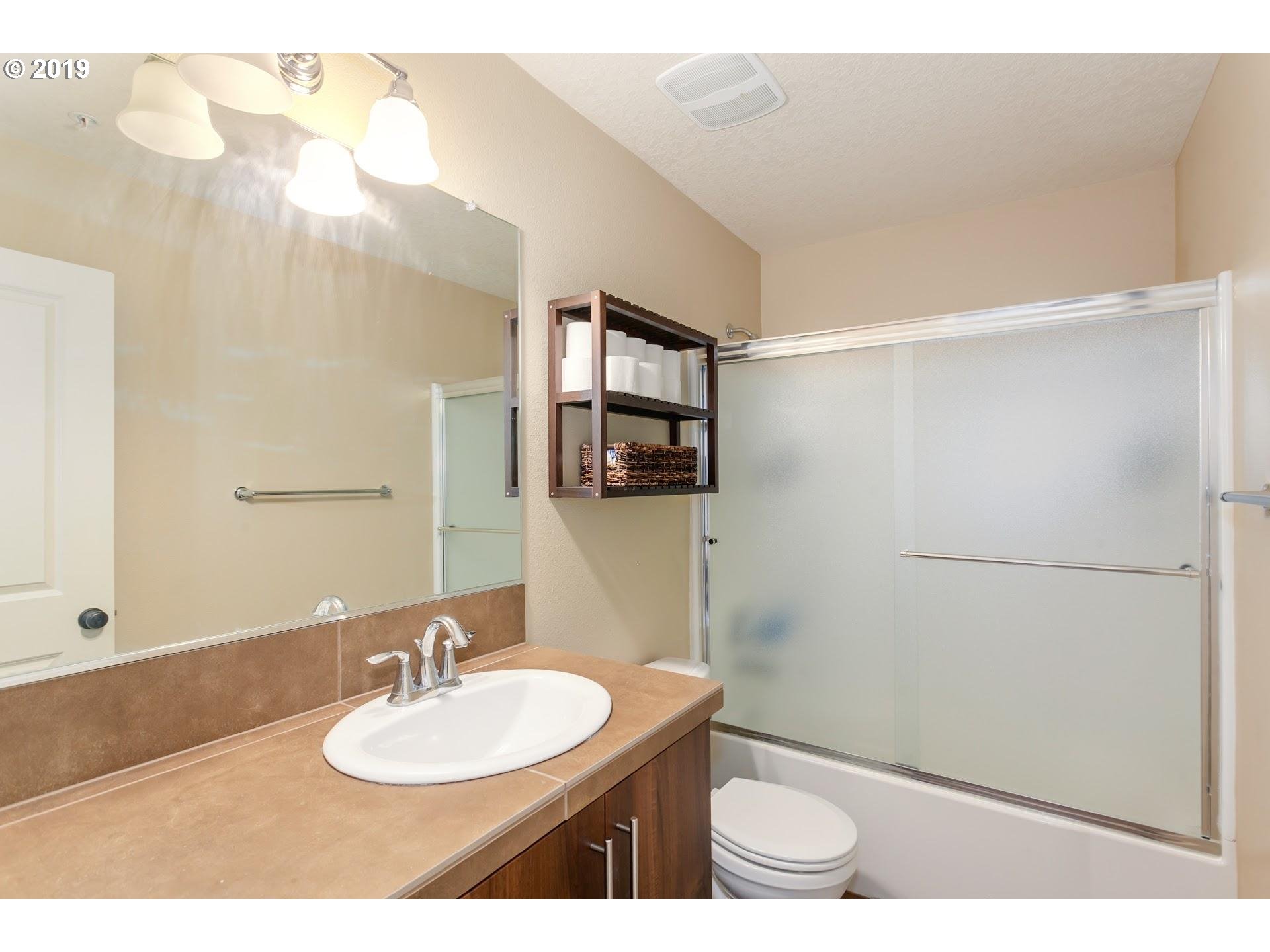 Photo #2: 19514907 Listing 