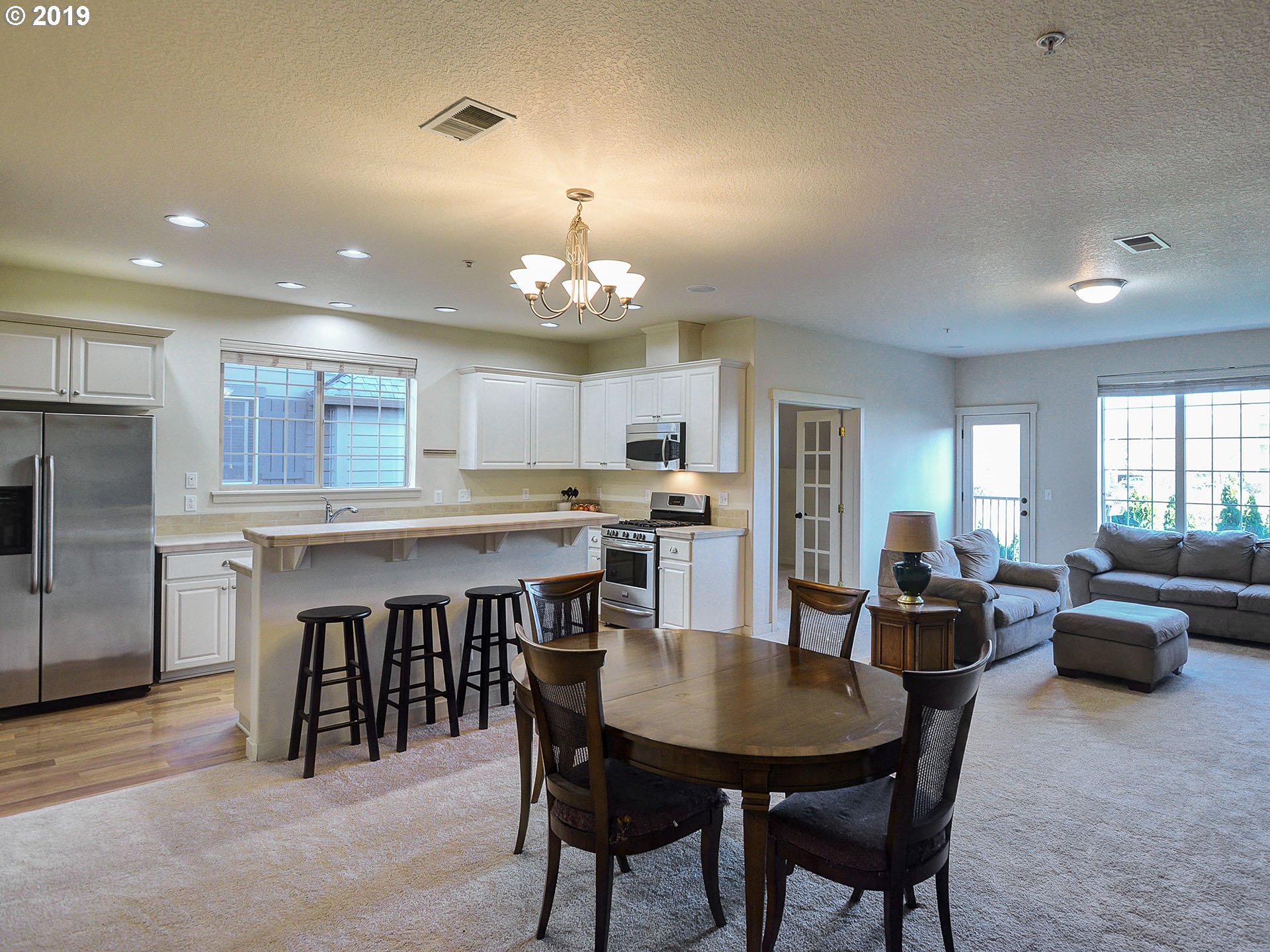 Photo #5: 19538662 Listing 