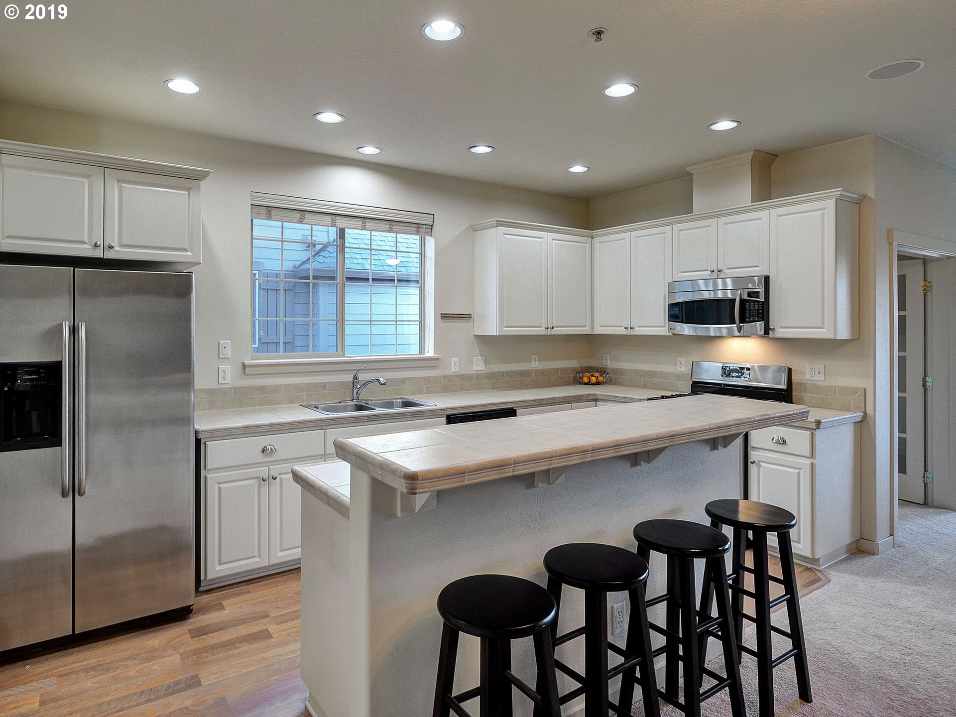 Photo #6: 19538662 Listing 