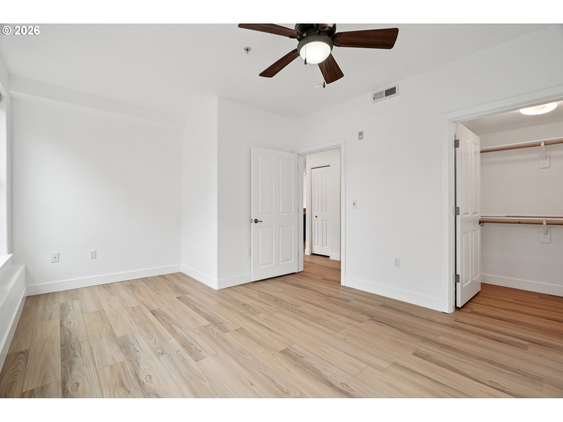 Photo #14: 195549082 Listing: Photo #14