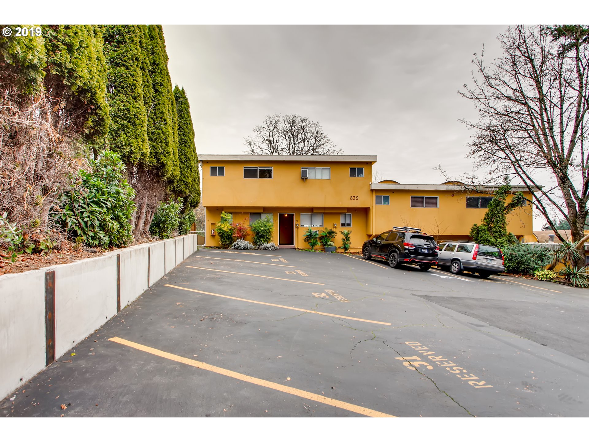 Photo #2: 19555142 Listing 