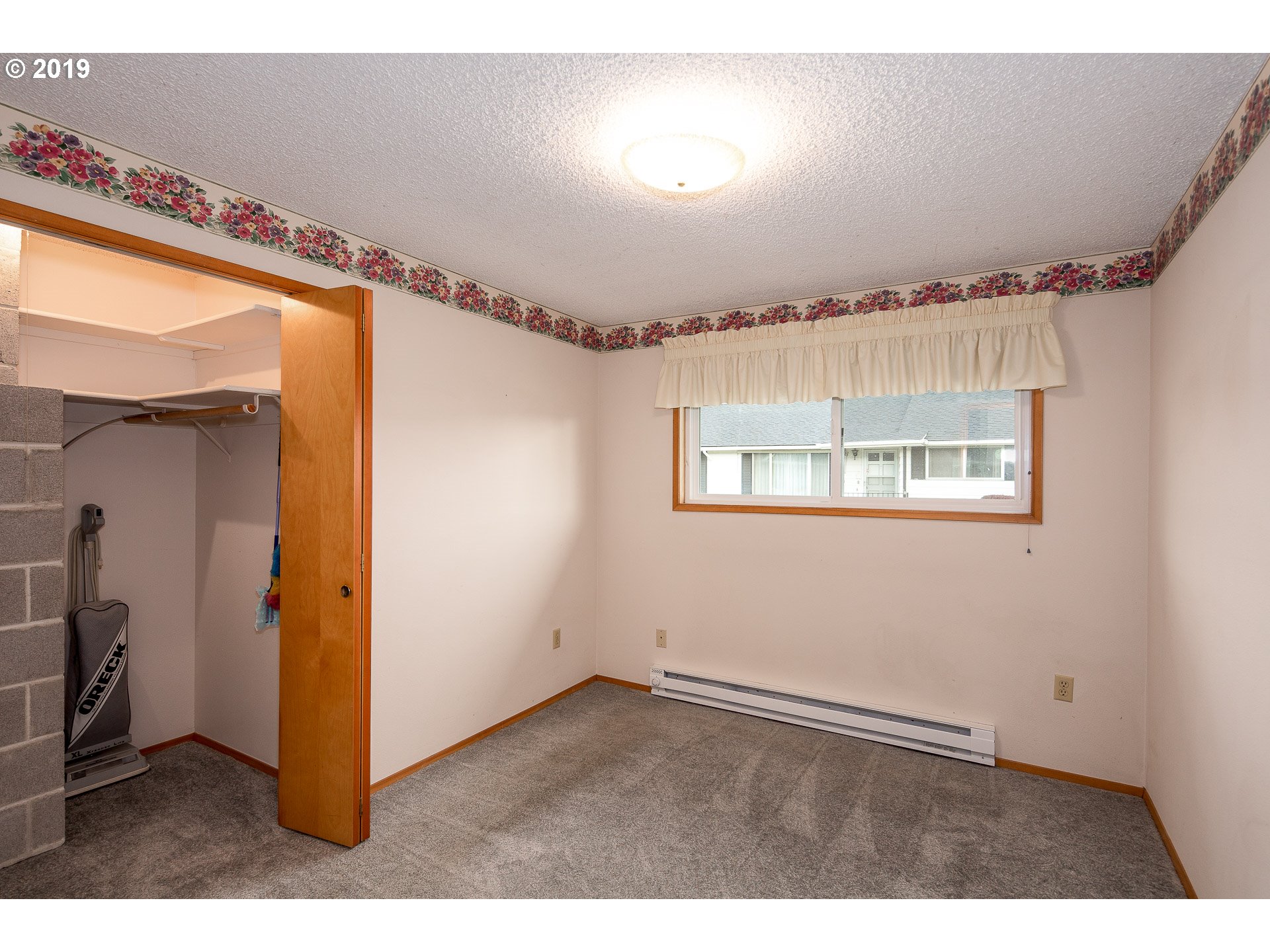 Photo #6: 19574156 Listing 