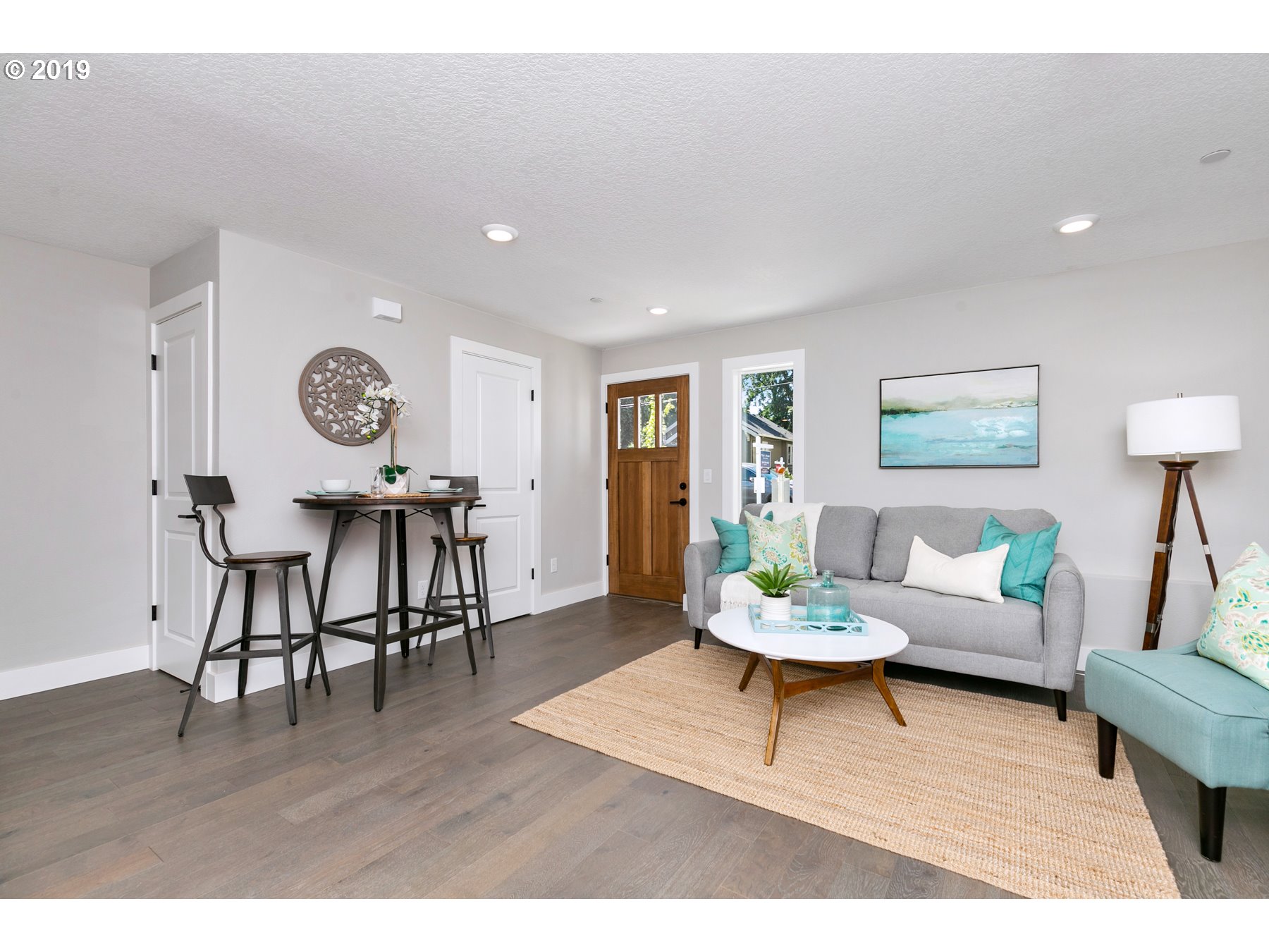 Photo #3: 19577968 Listing 