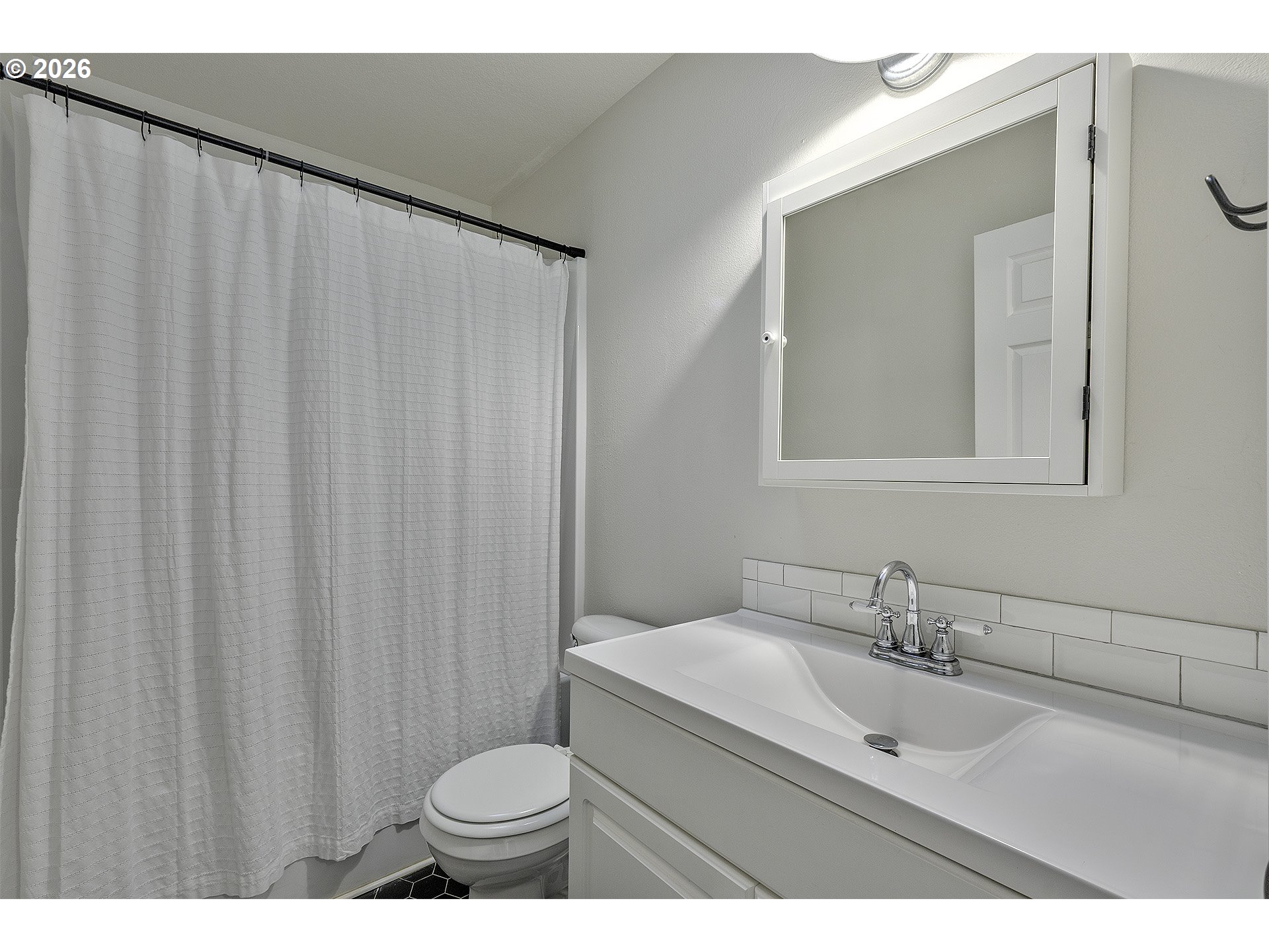 6223 N YALE ST, Portland, OR, 97203