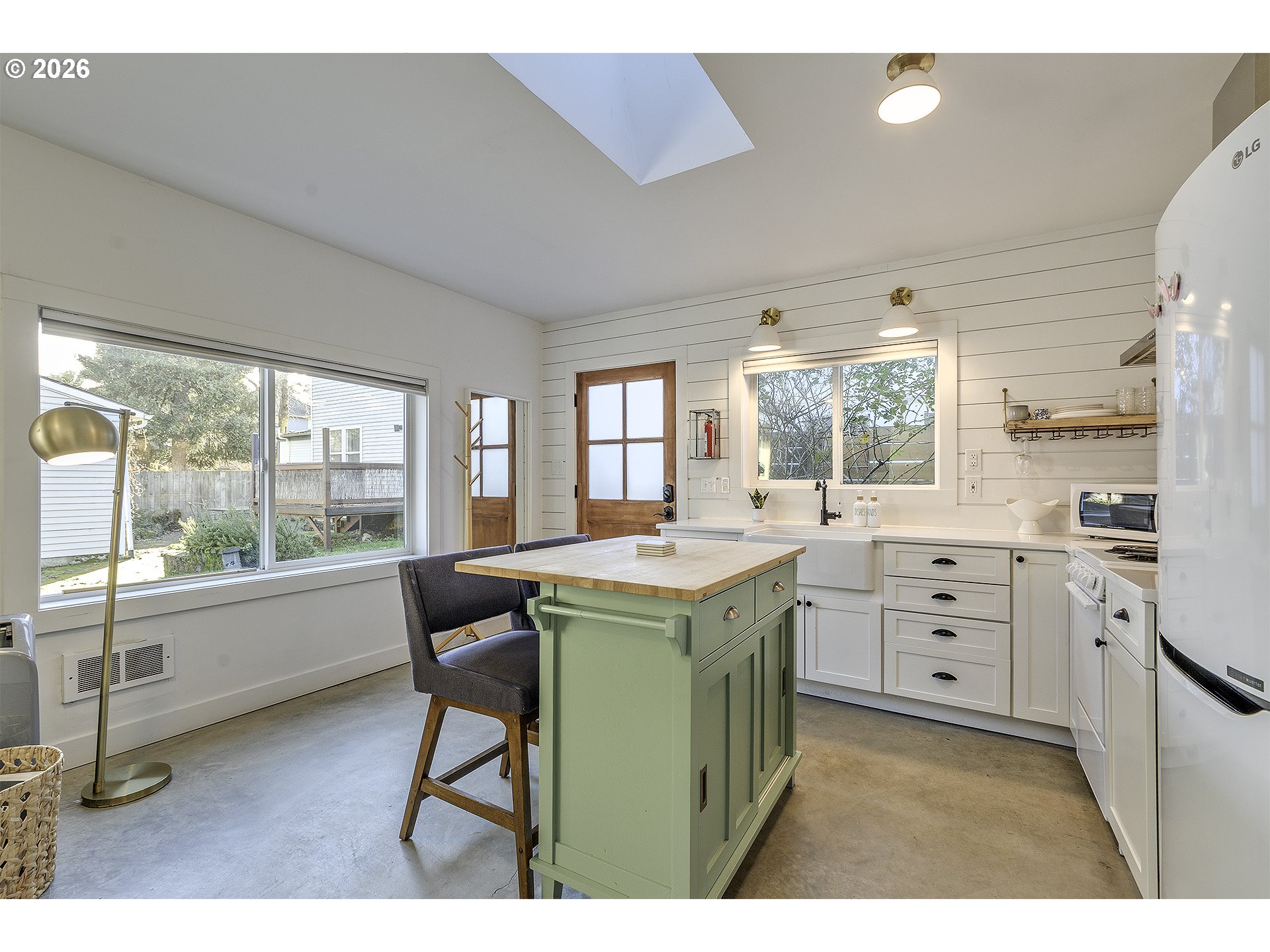6223 N YALE ST, Portland, OR, 97203