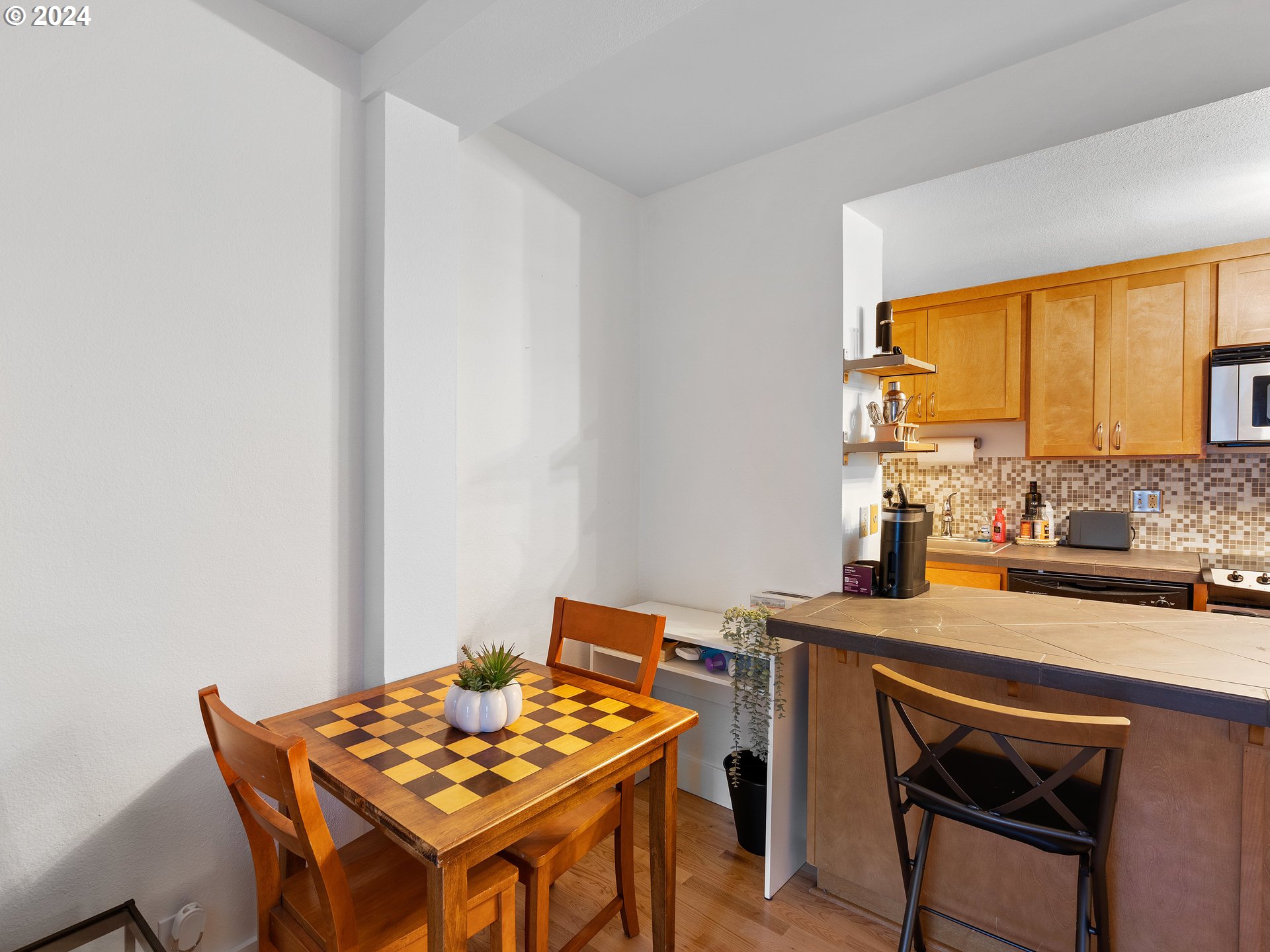 Photo #12: 195912714 Listing: Photo #12