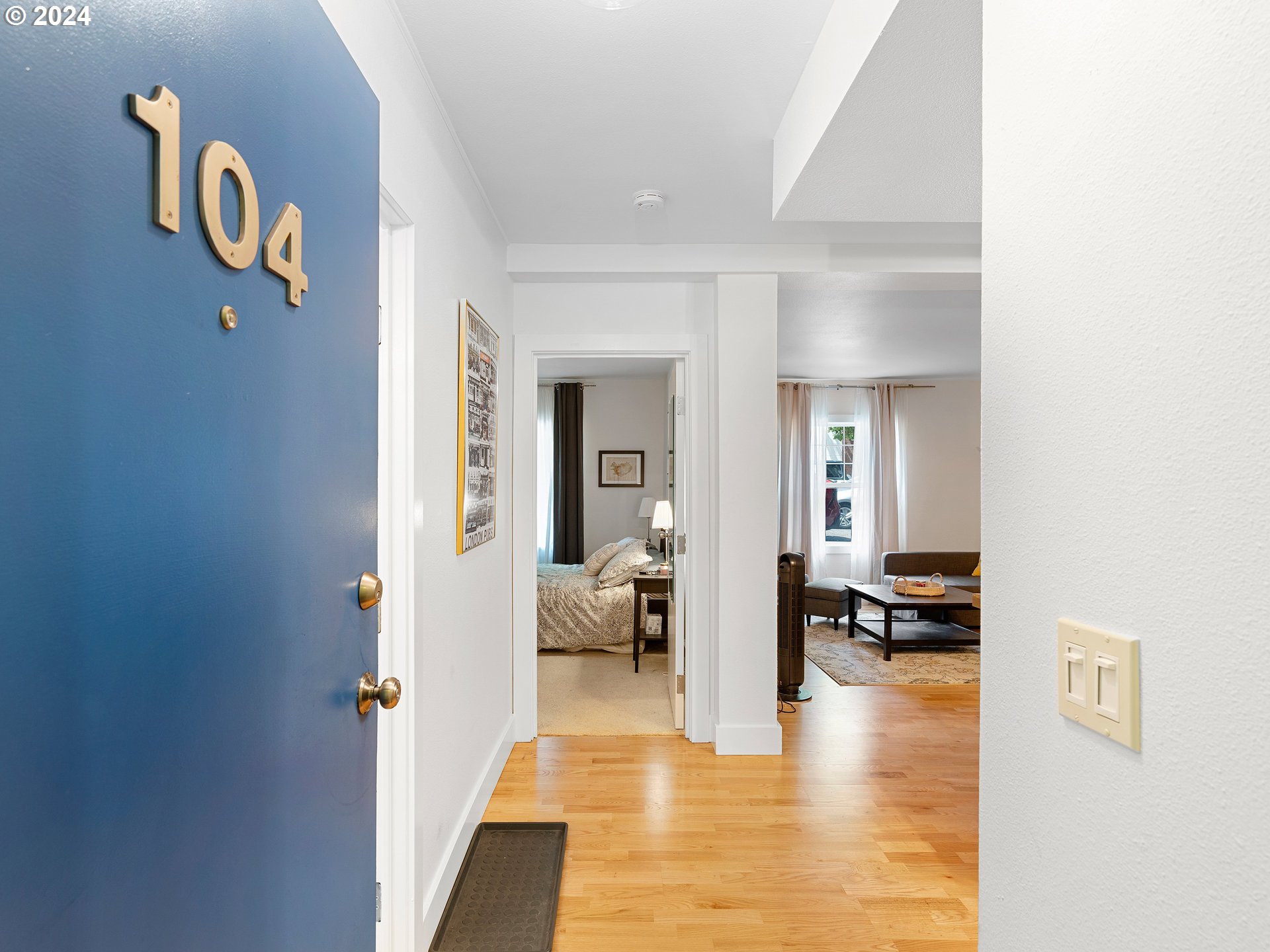 Photo #3: 195912714 Listing: Photo #3