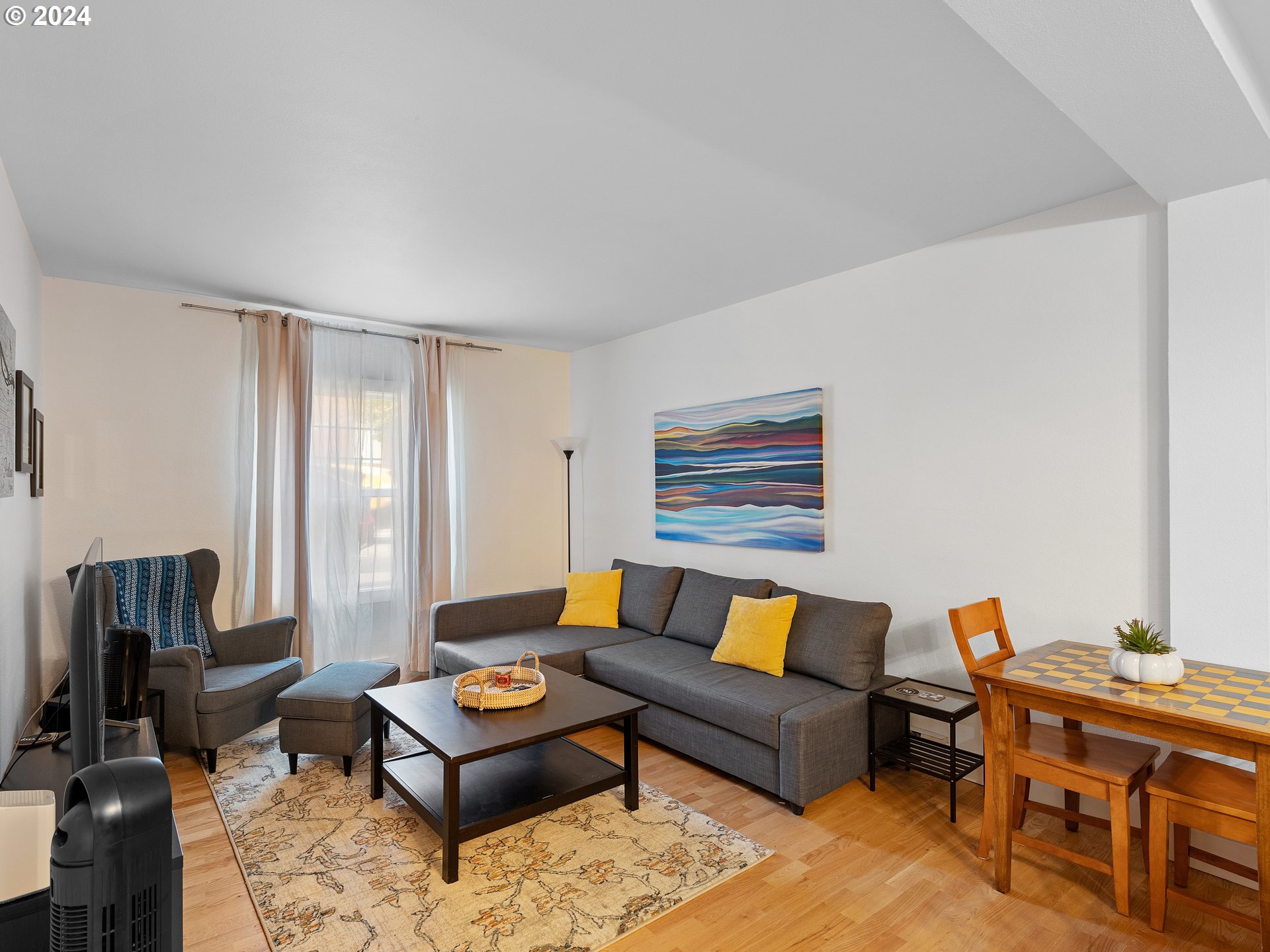 Photo #9: 195912714 Listing: Photo #9