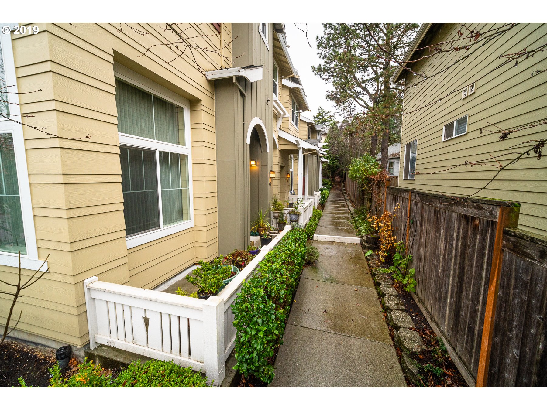 Photo #3: 19612657 Listing 