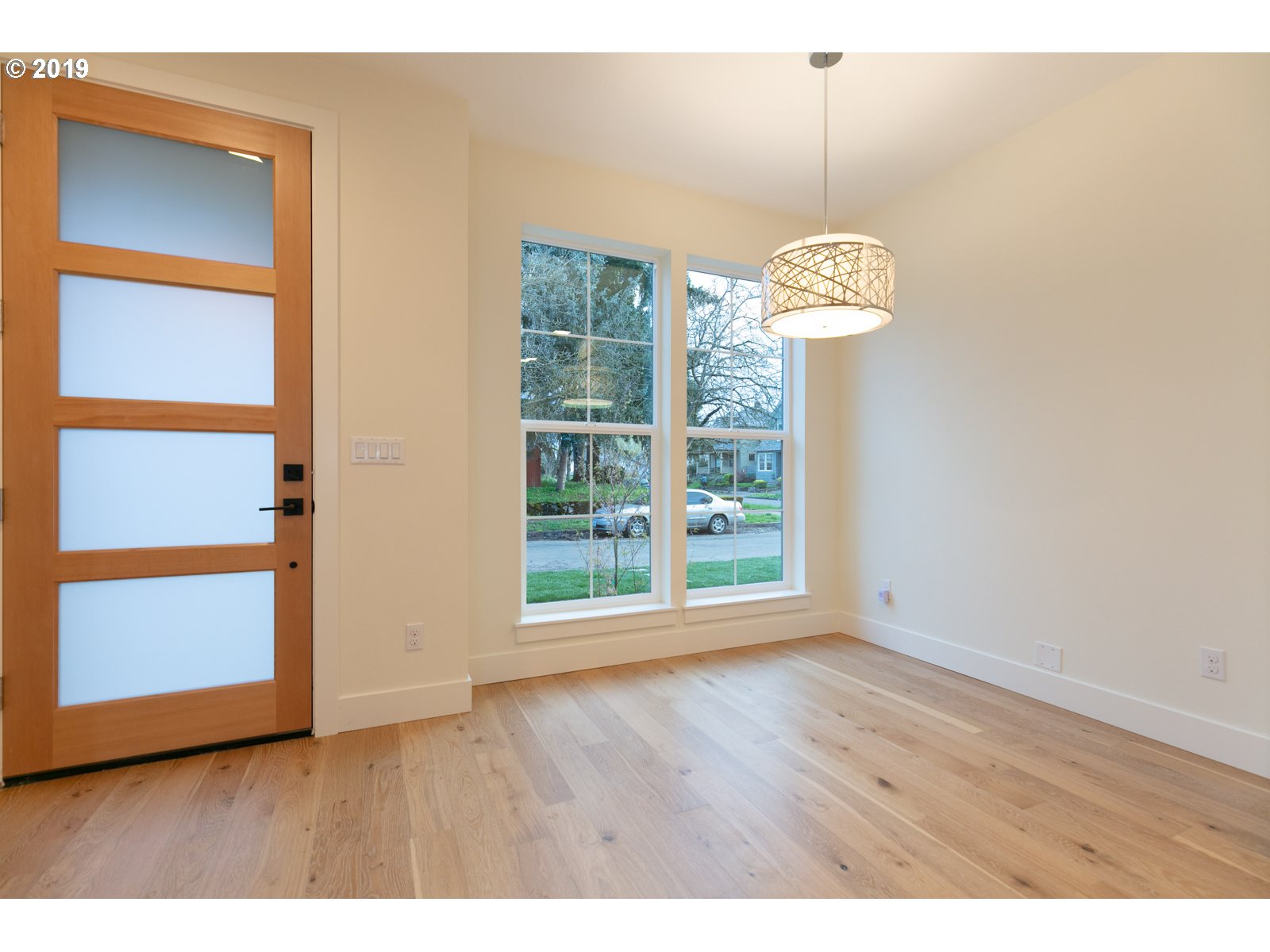 Photo #5: 19622439 Listing 