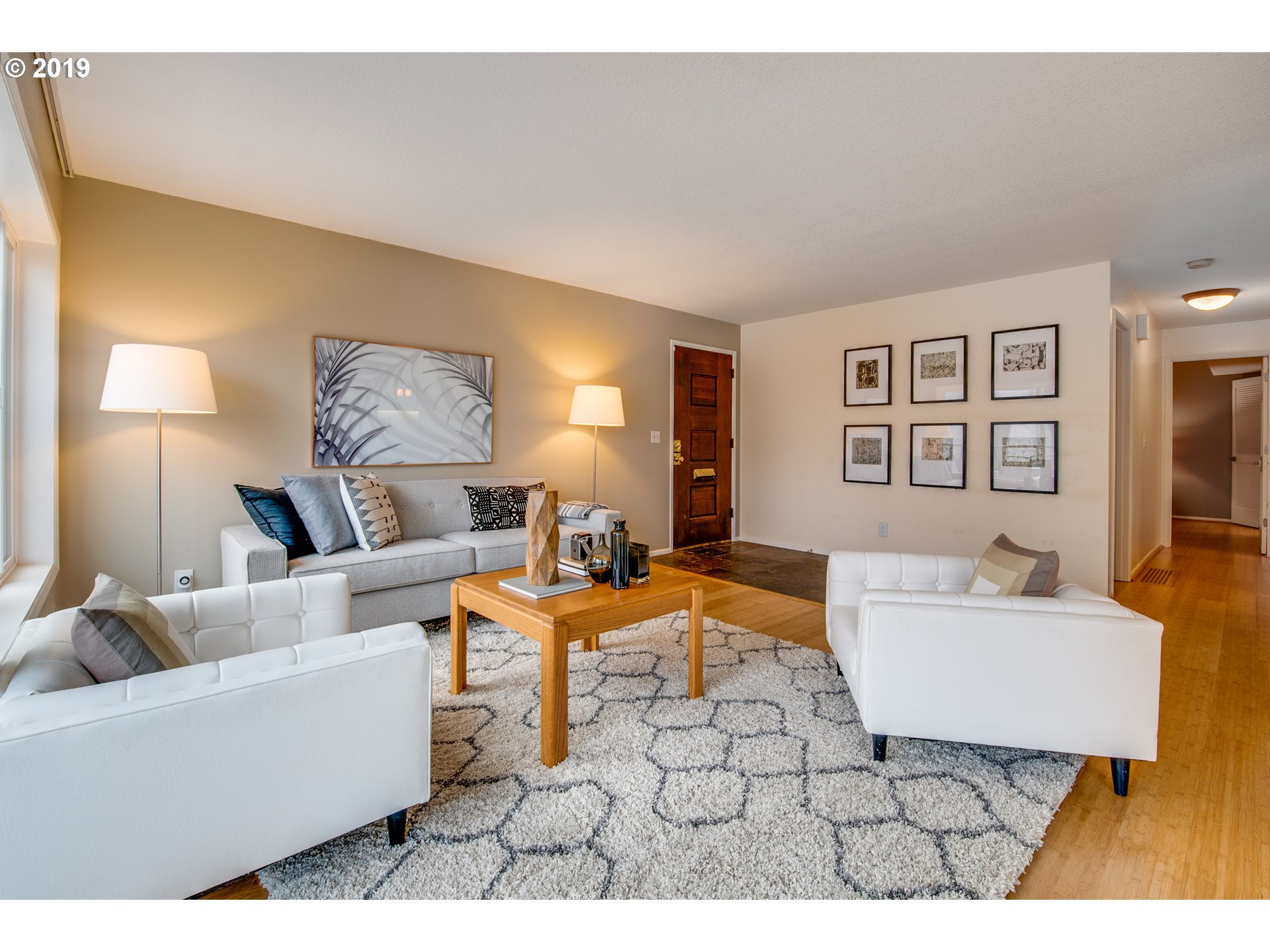 Photo #3: 19624204 Listing 