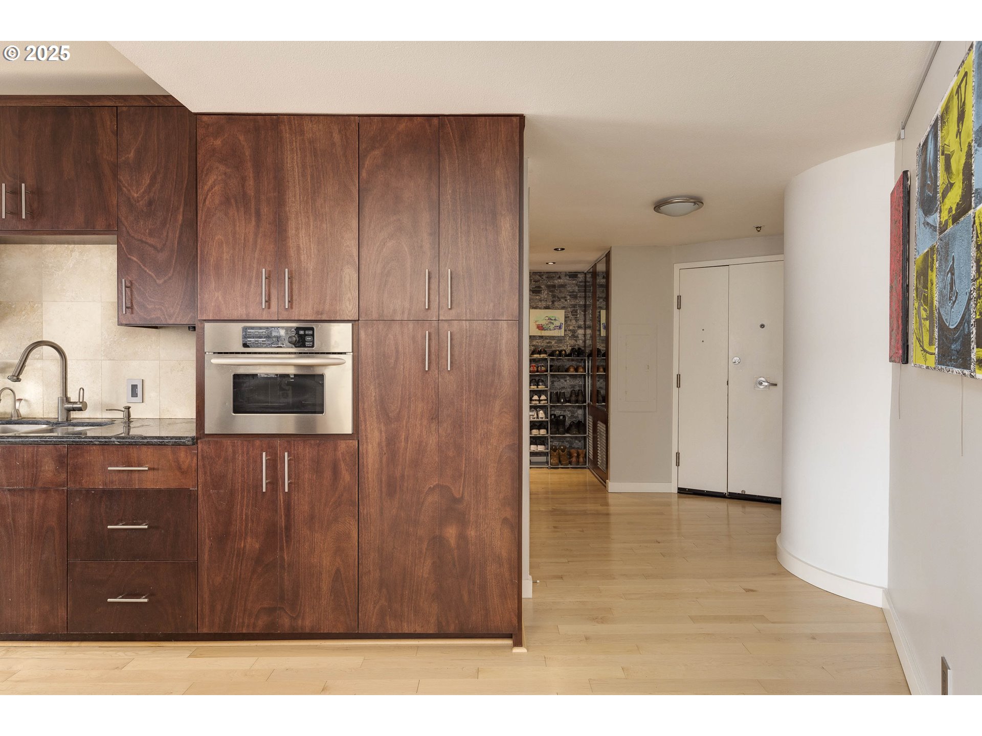 Photo #11: 196274819 Listing: Photo #11