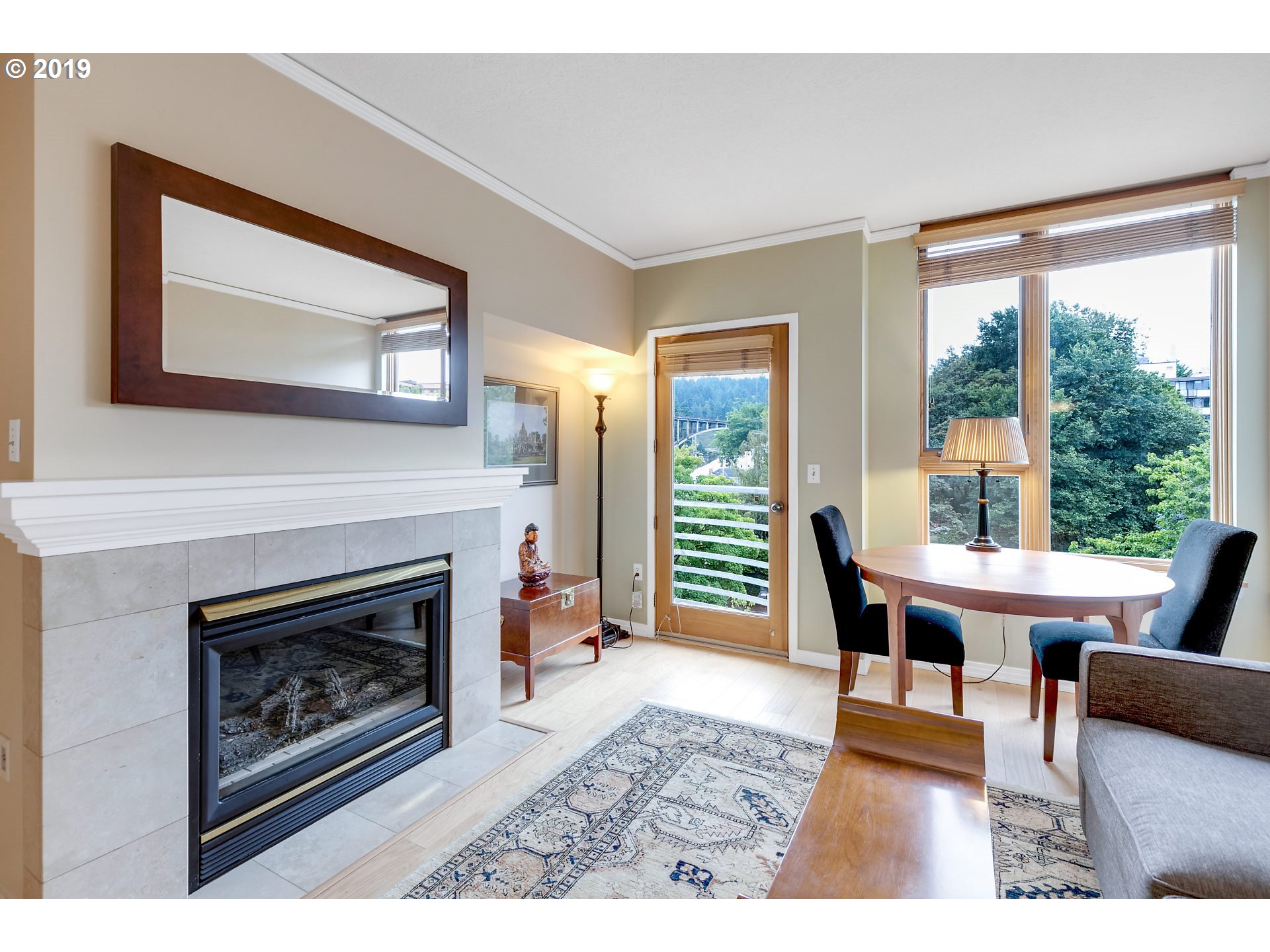 Photo #3: 19631871 Listing 