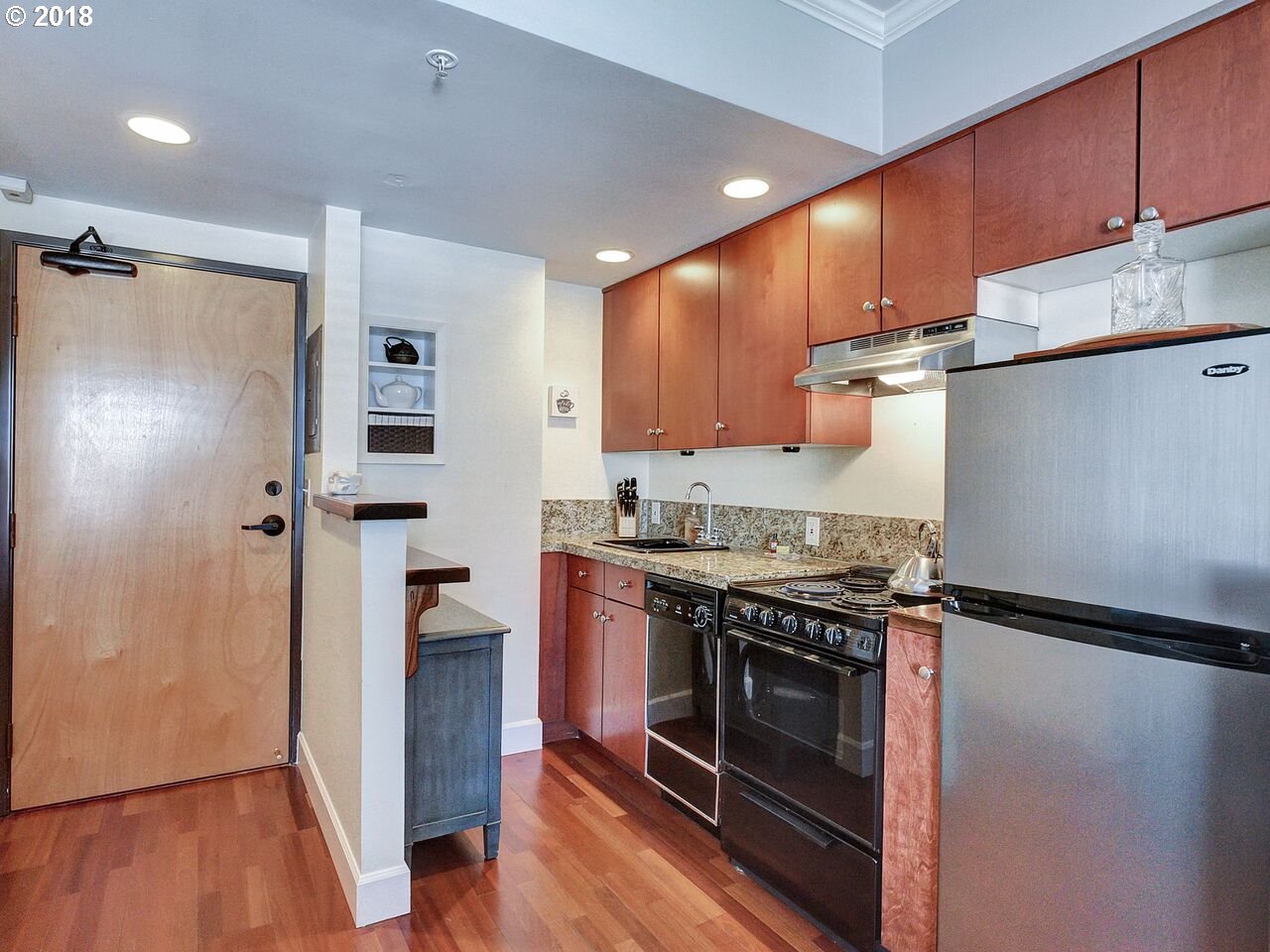 Photo #4: 19633460 Listing 