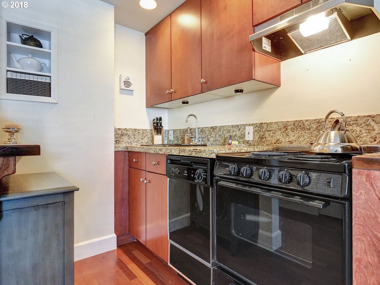 Photo #5: 19633460 Listing 