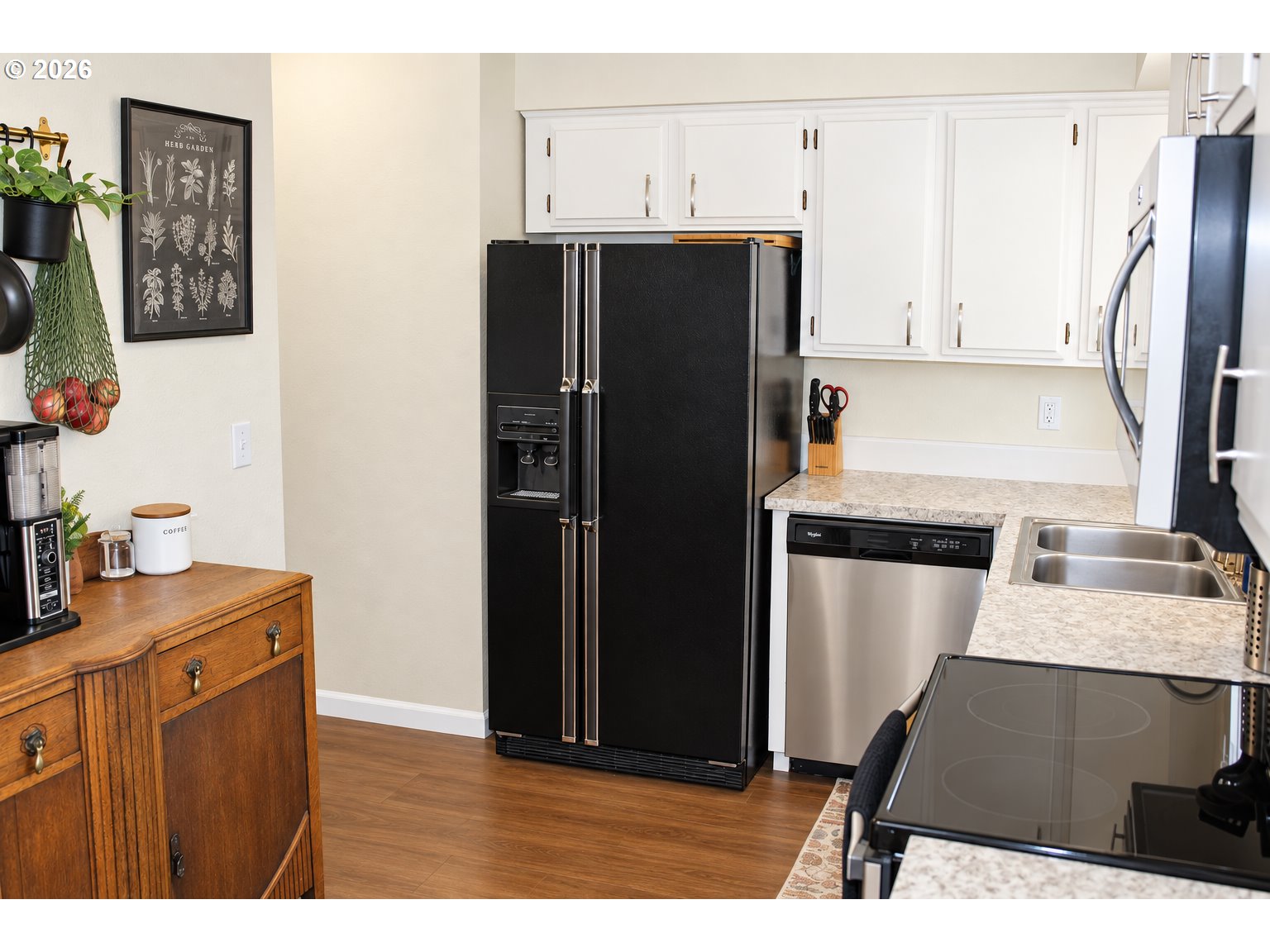 Property photo 11 of 35