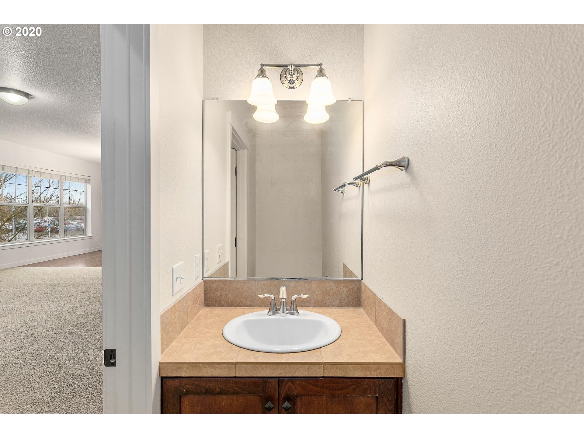 Photo #4: 19650632 Listing 