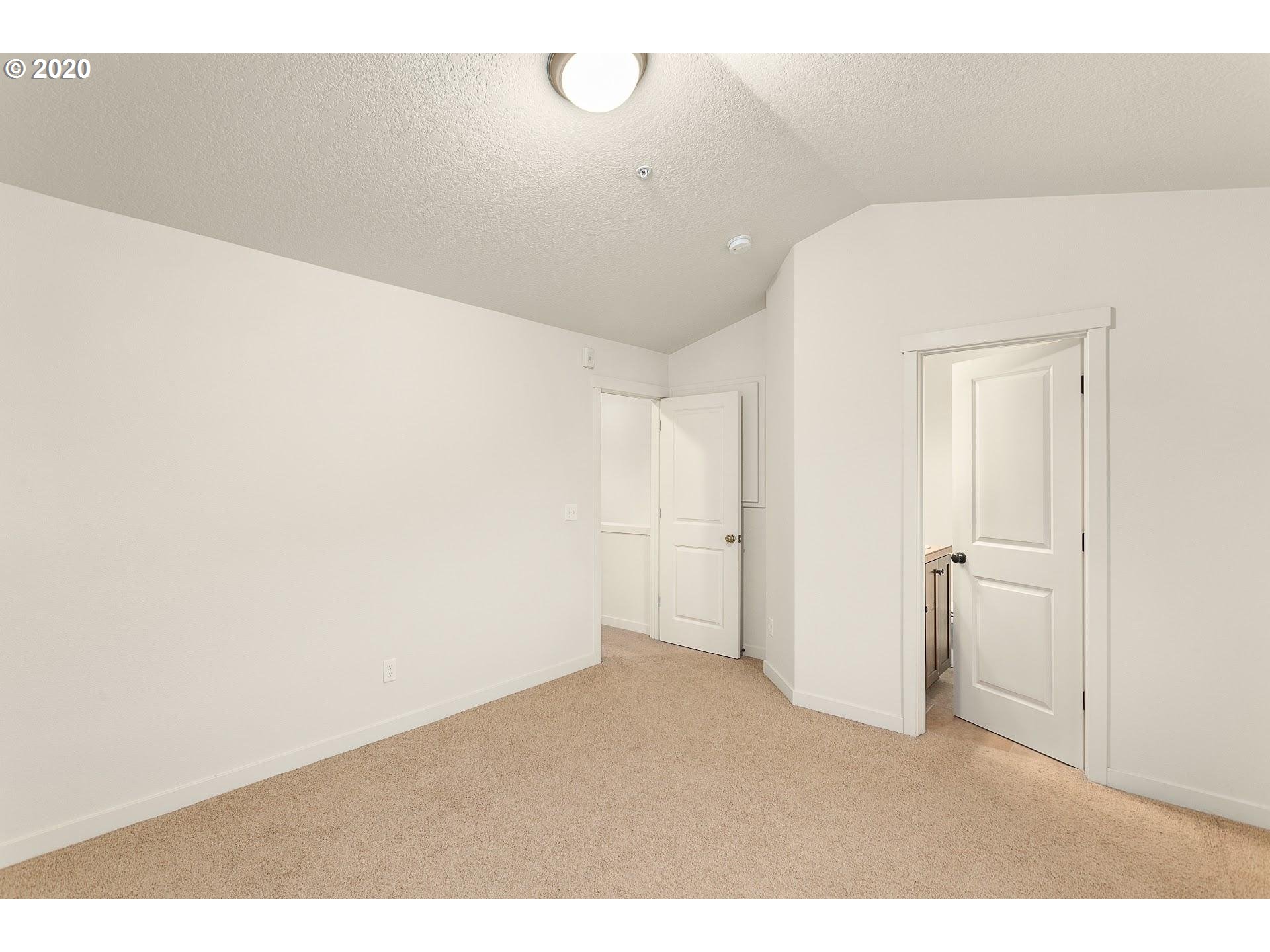 Photo #6: 19650632 Listing 