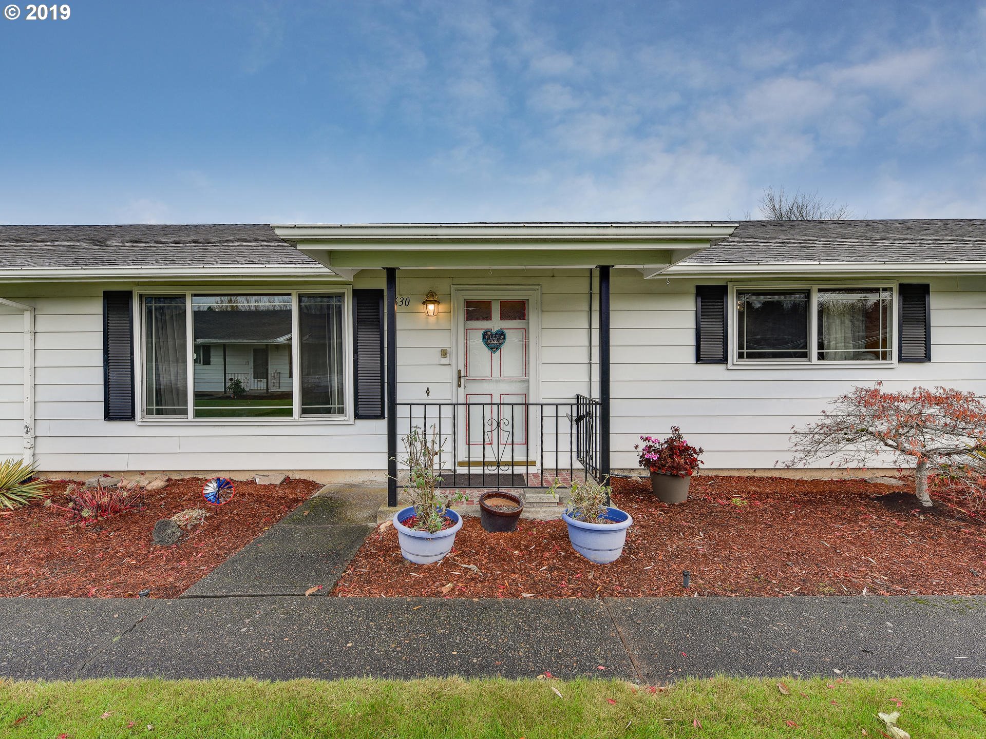 Photo #3: 19652442 Listing 