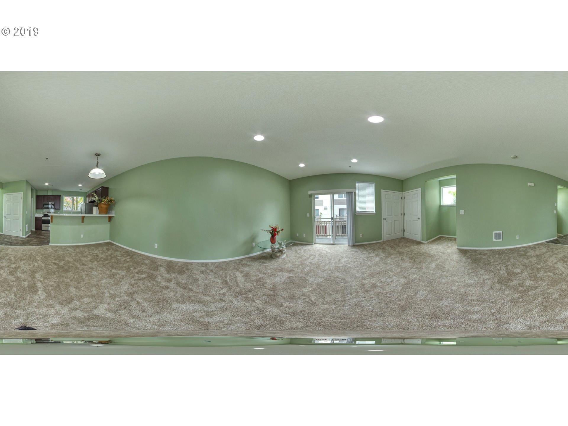 Photo #2: 19653391 Listing 