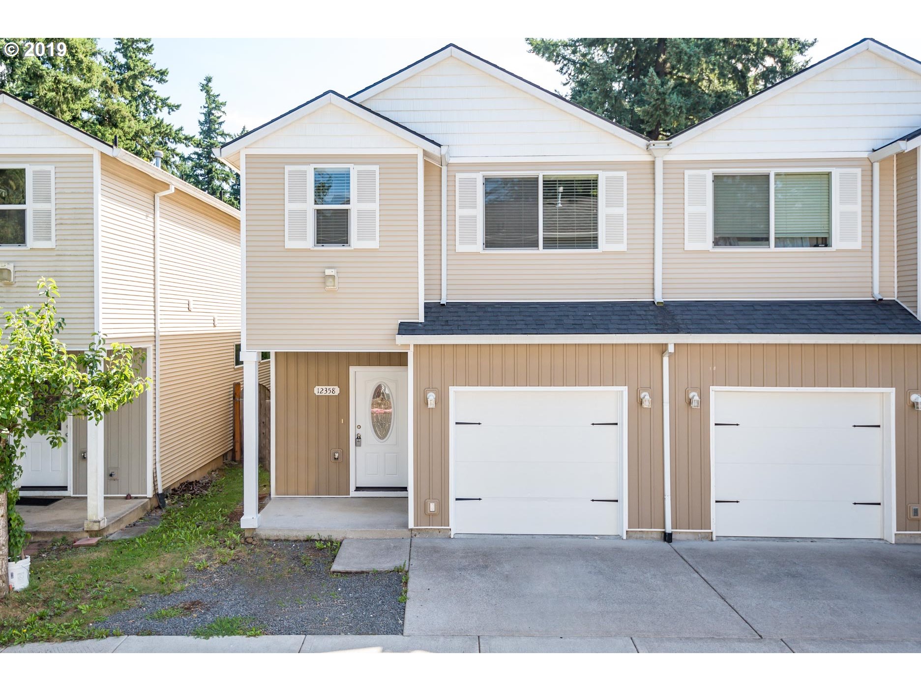 Photo #5: 19669660 Listing 