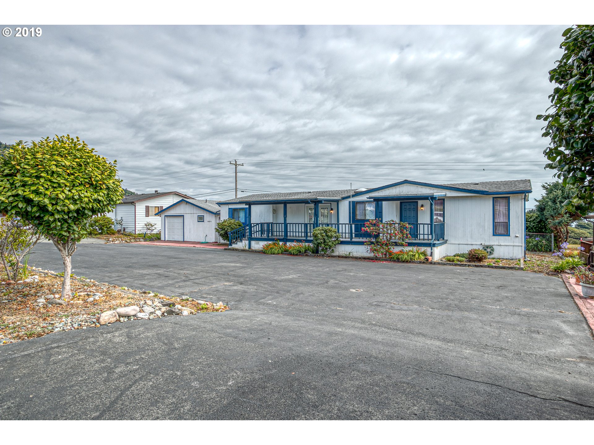 98644 CAMELLIA DR, BROOKINGS, OR 97415 Coastal Oregon