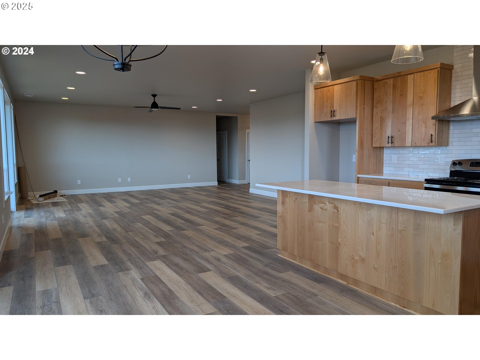 16575 SE WOODLAND HEIGHTS RD, Amity, OR, 97101