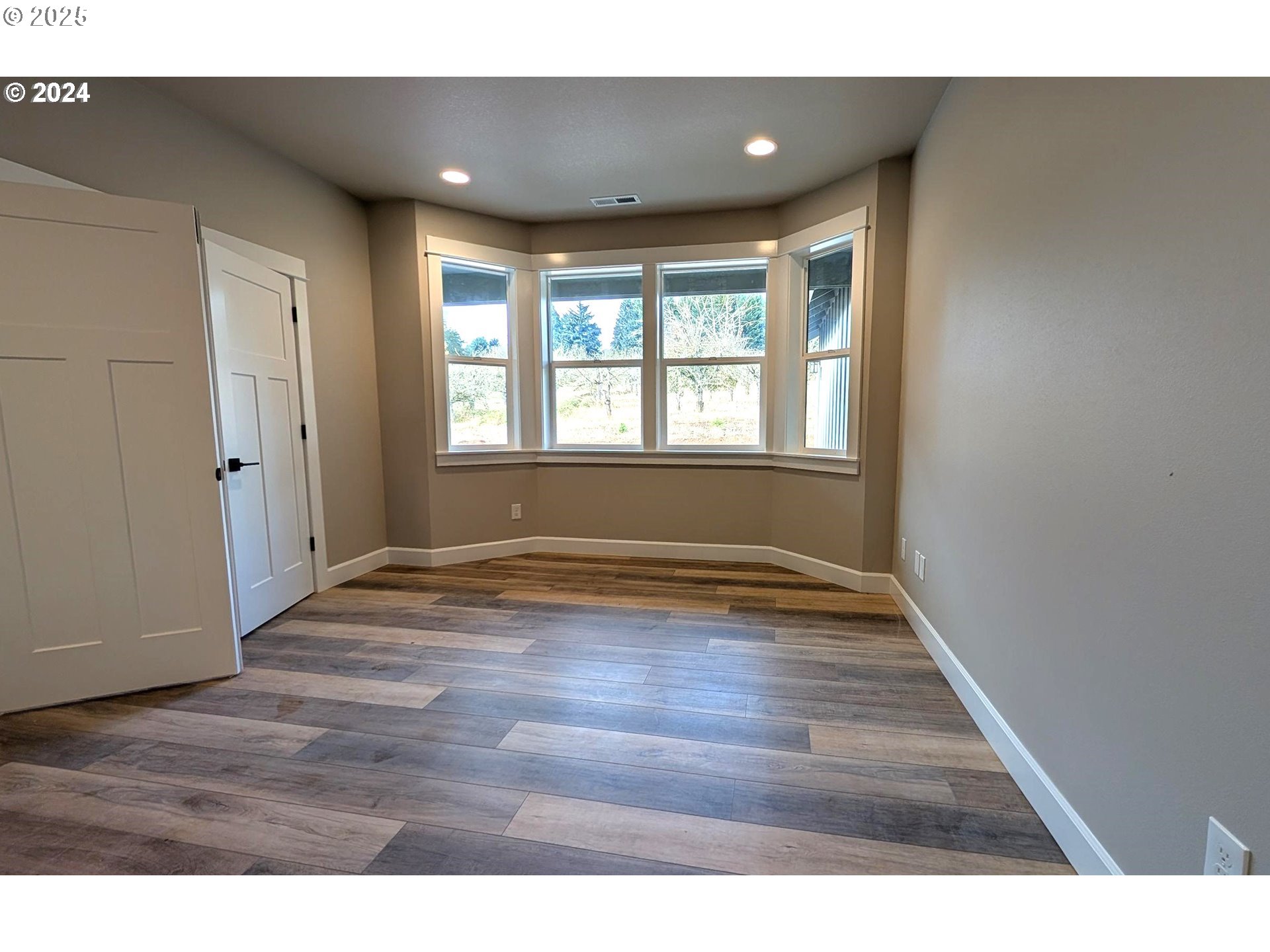 16575 SE WOODLAND HEIGHTS RD, Amity, OR, 97101