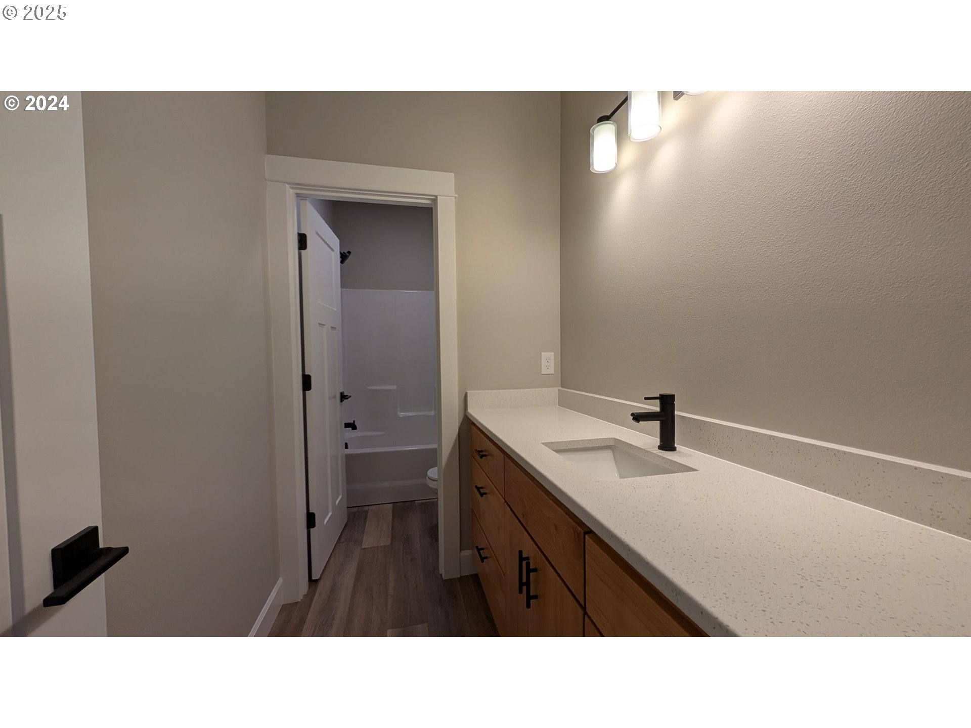 16575 SE WOODLAND HEIGHTS RD, Amity, OR, 97101