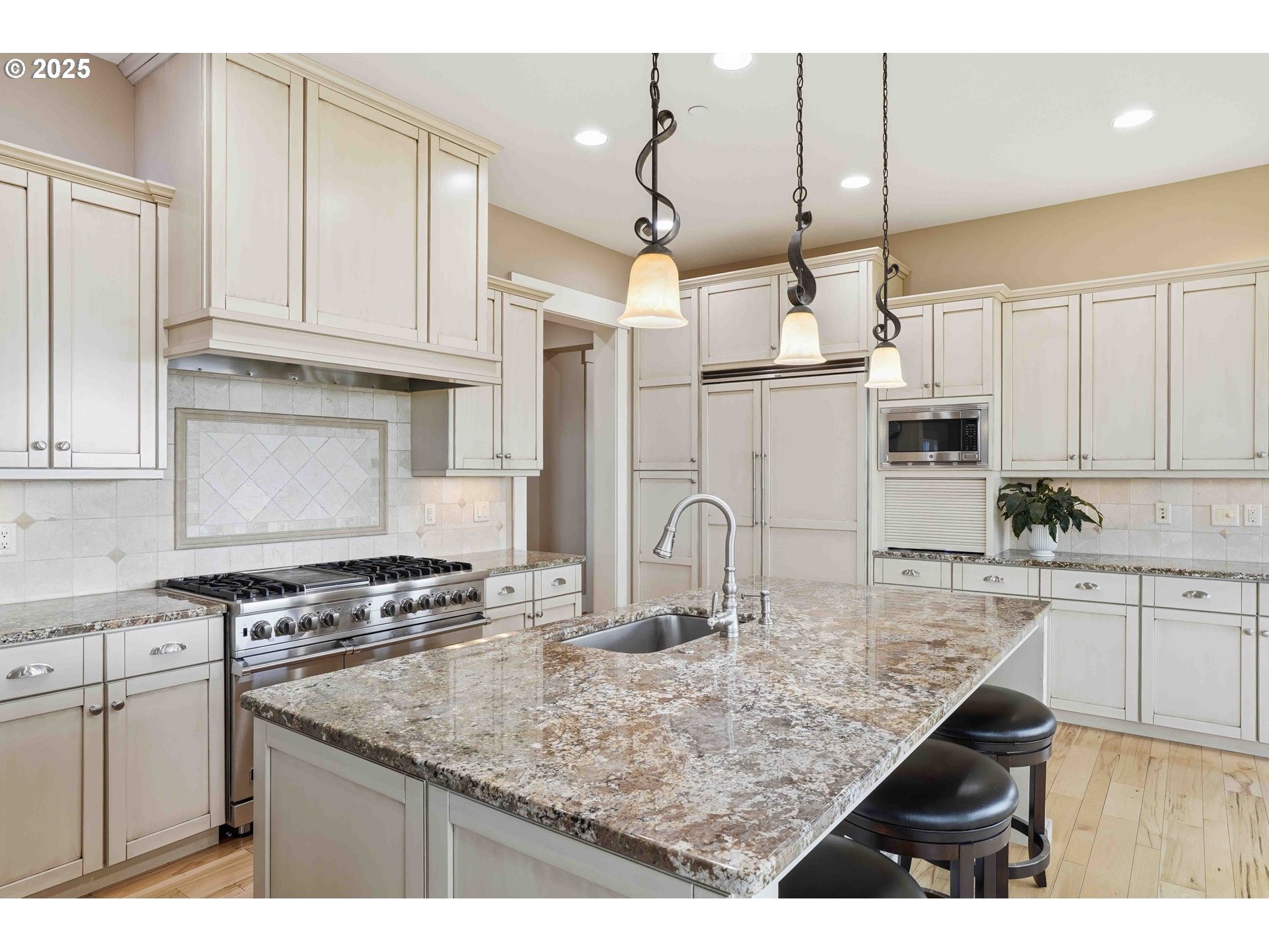 1016 SE 64TH CT, Vancouver, 4 Bedrooms Bedrooms, ,4.3 BathroomsBathrooms,Residential,For Sale,64TH,0,197645566