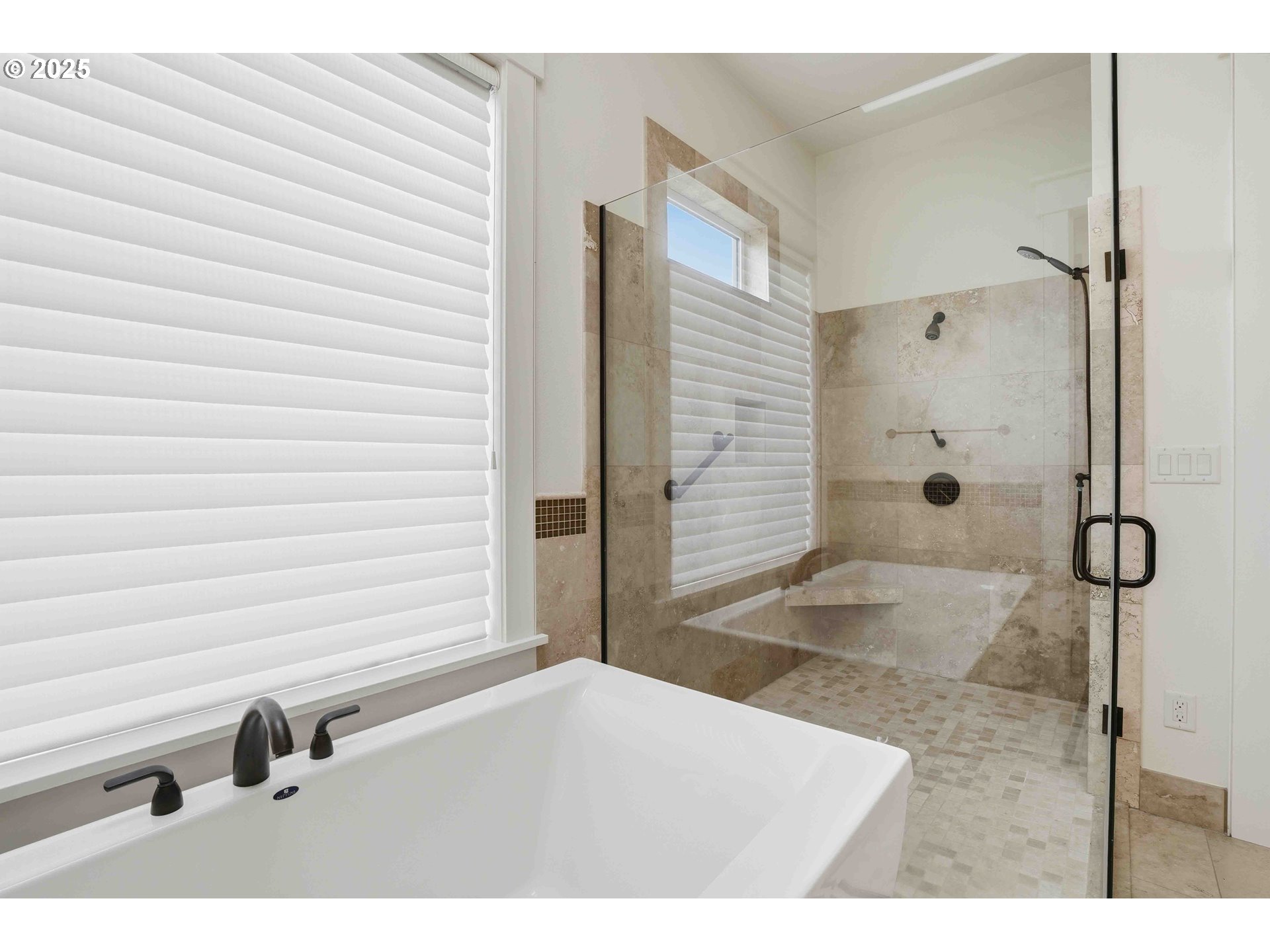 1016 SE 64TH CT, Vancouver, 4 Bedrooms Bedrooms, ,4.3 BathroomsBathrooms,Residential,For Sale,64TH,0,197645566