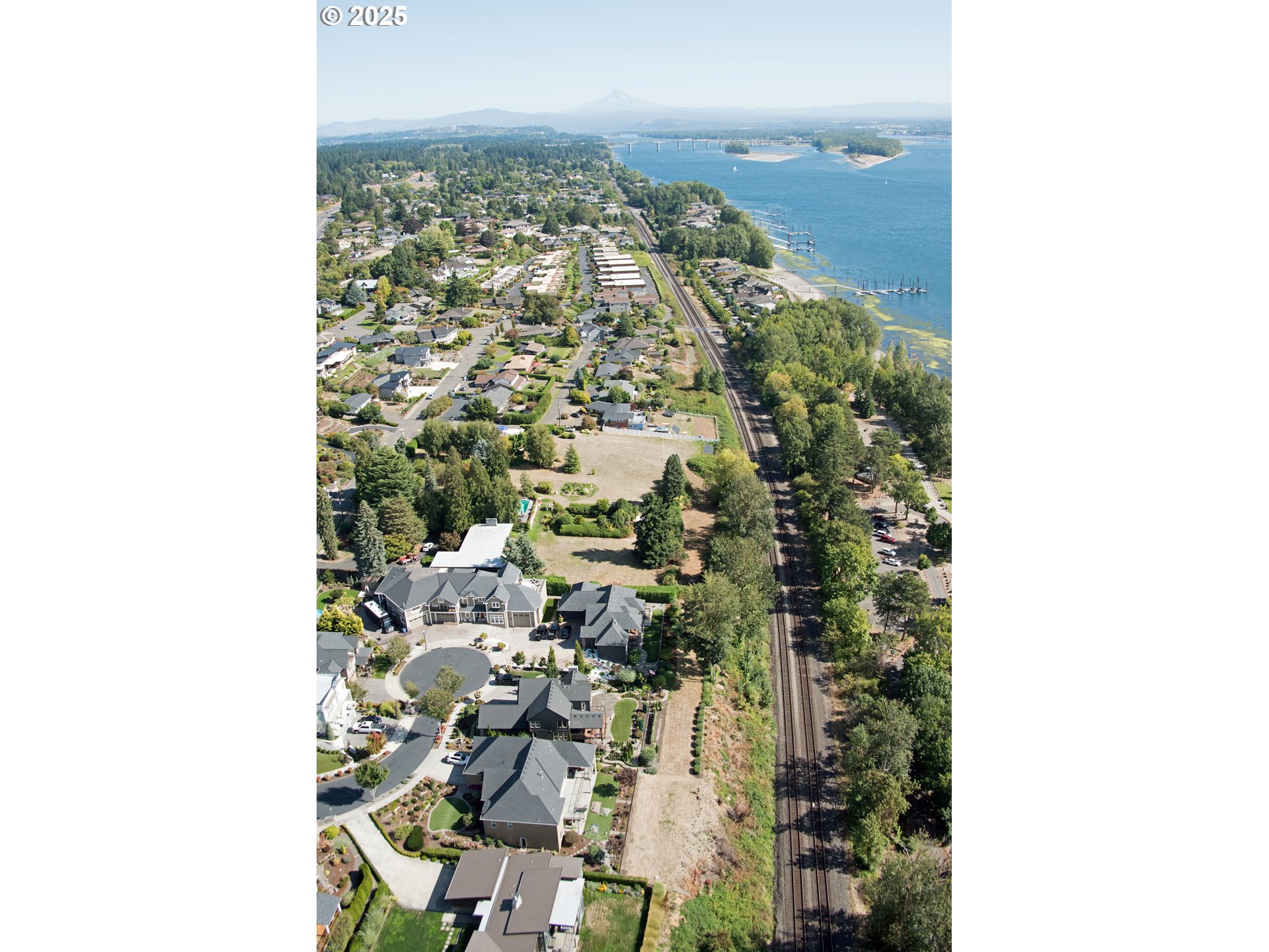 1016 SE 64TH CT, Vancouver, 4 Bedrooms Bedrooms, ,4.3 BathroomsBathrooms,Residential,For Sale,64TH,0,197645566