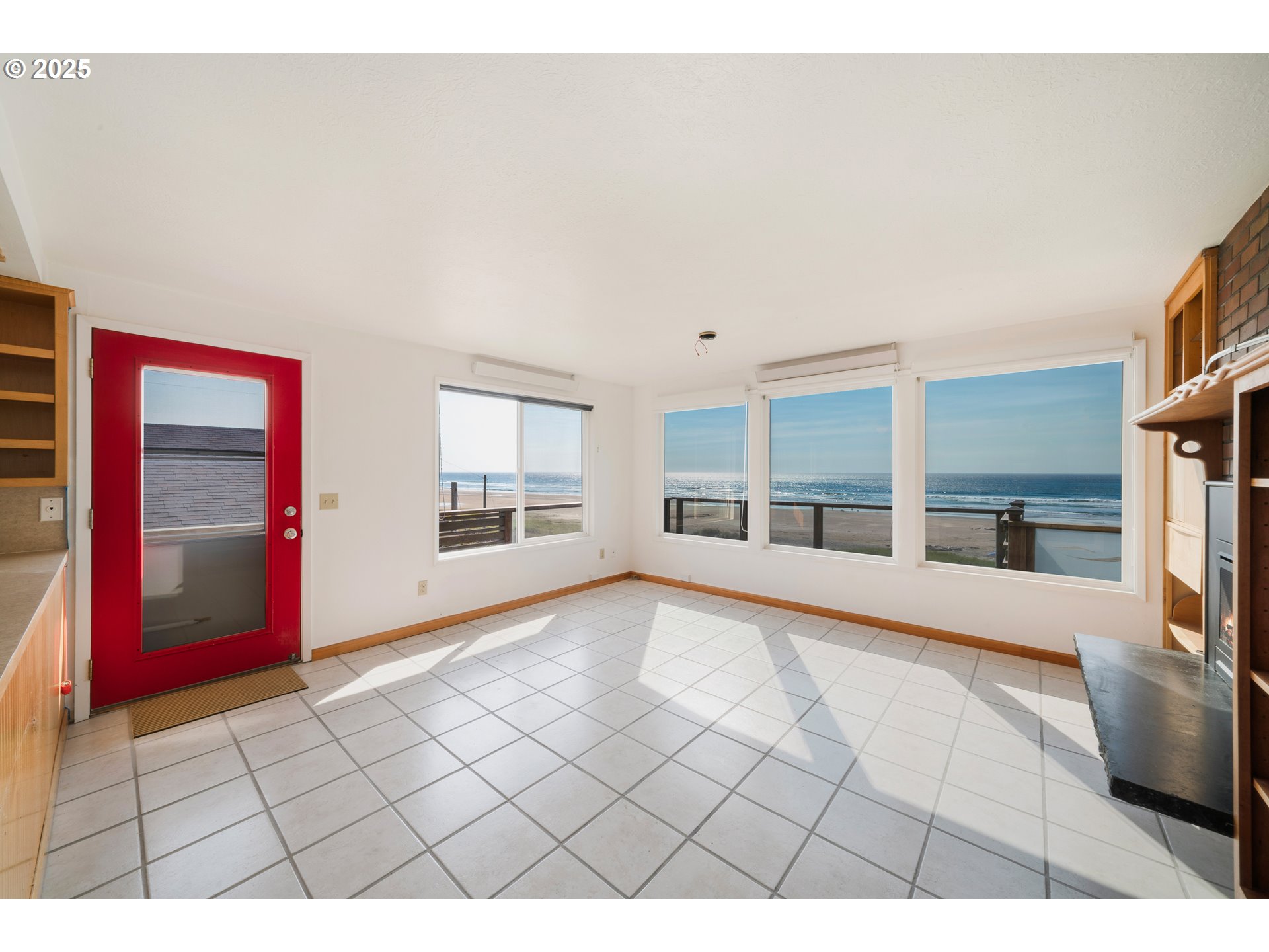 640 OCEAN RD, Manzanita, OR, 97130