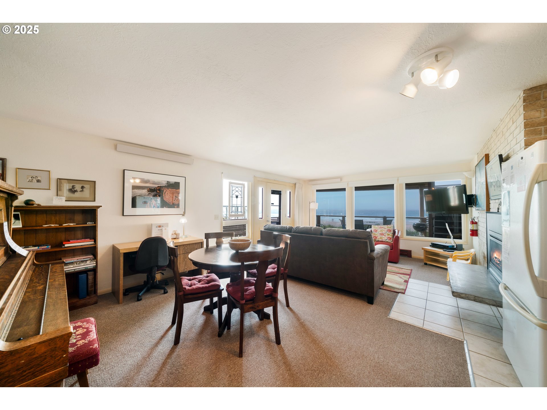 640 OCEAN RD, Manzanita, OR, 97130