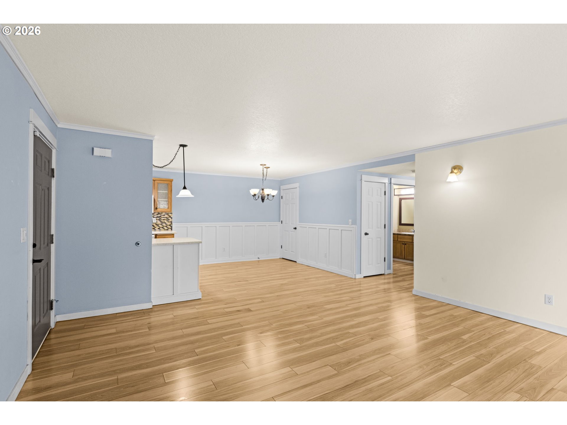 Photo #10: 197748233 Listing: Photo #10