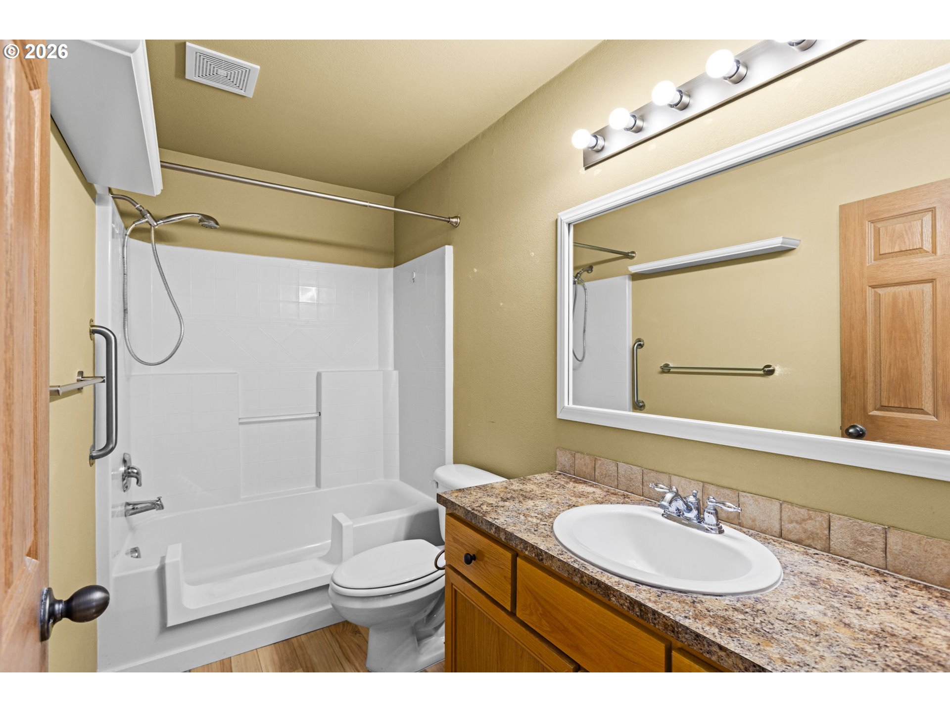 Photo #20: 197748233 Listing: Photo #20