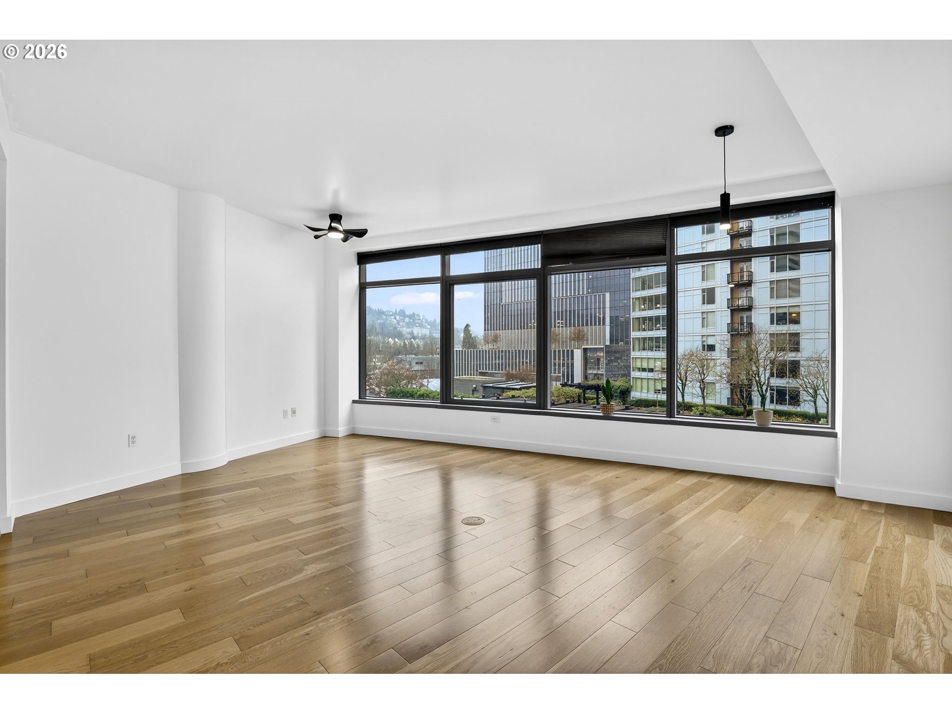 Photo #8: 197878903 Listing: Photo #8