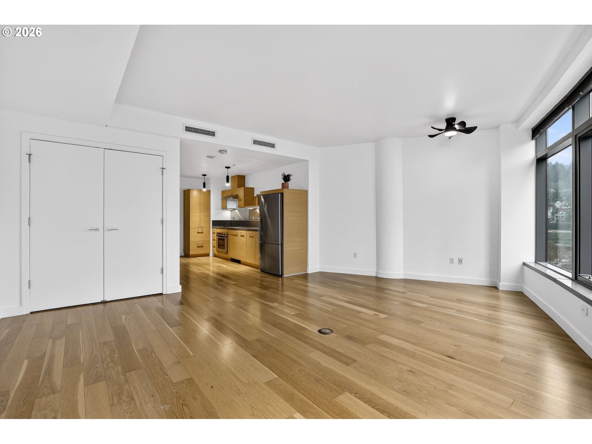 Photo #9: 197878903 Listing: Photo #9