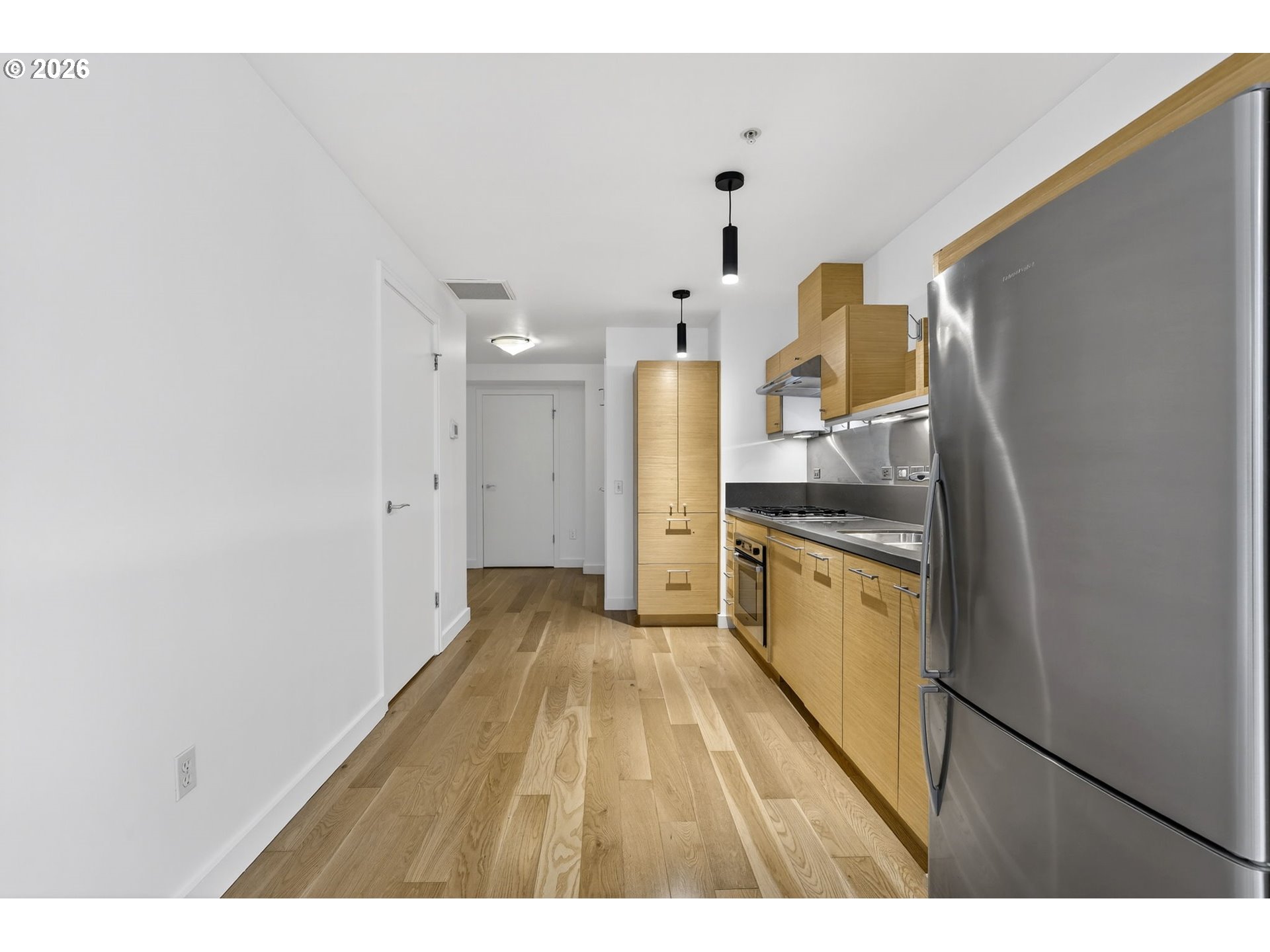 Photo #6: 197878903 Listing: Photo #6