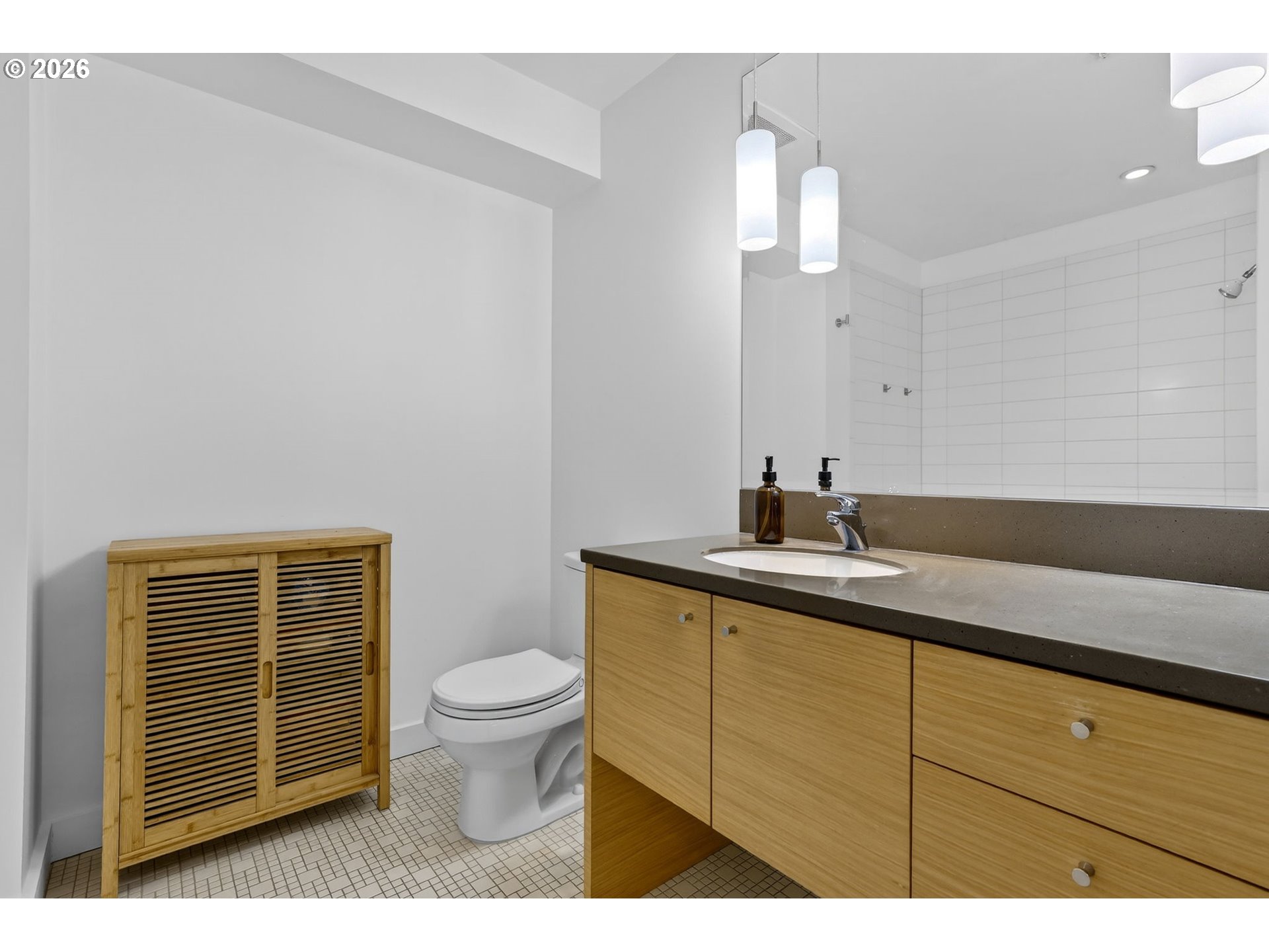 Photo #11: 197878903 Listing: Photo #11