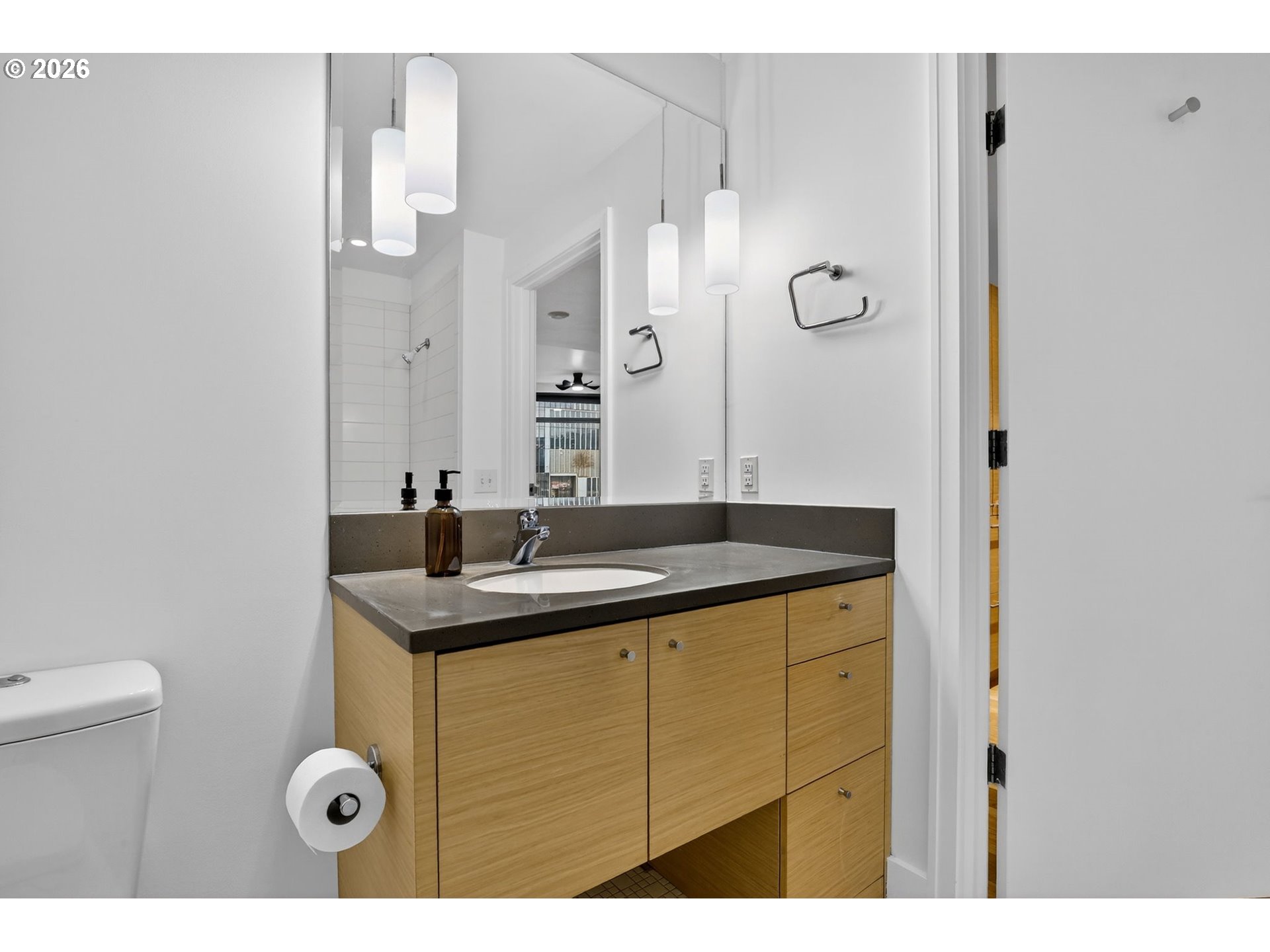 Photo #12: 197878903 Listing: Photo #12