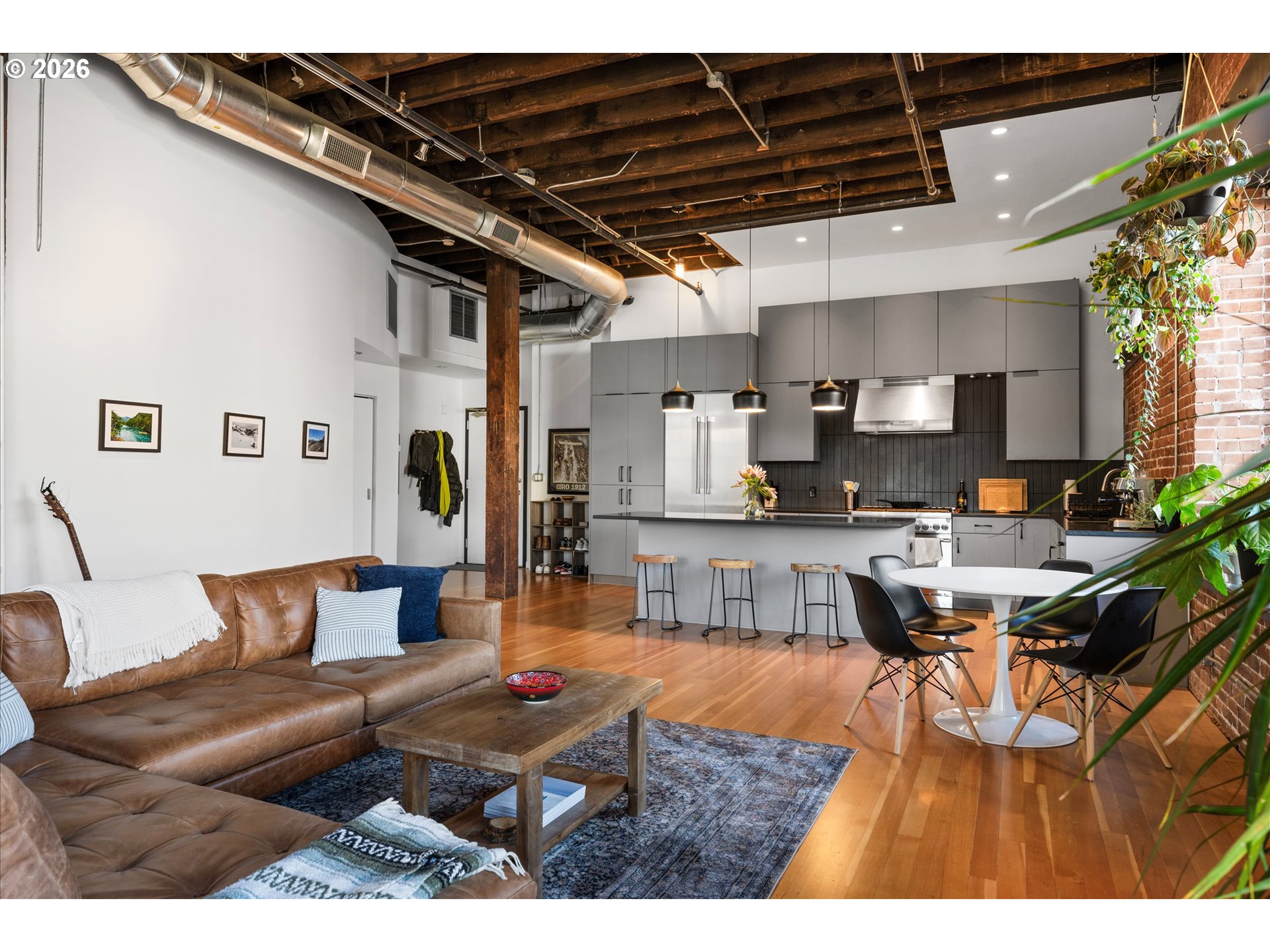 Photo #10: 197954694 Listing: Photo #10