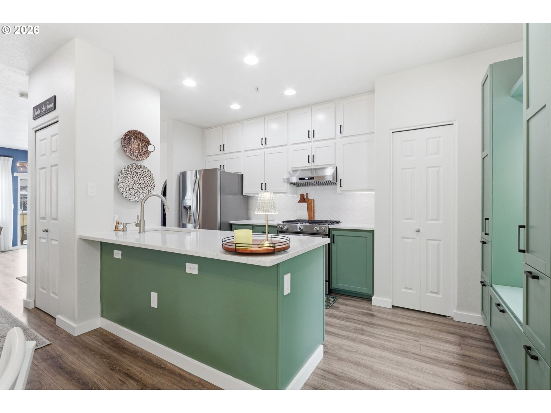 Photo #8: 198428639 Listing: Photo #8