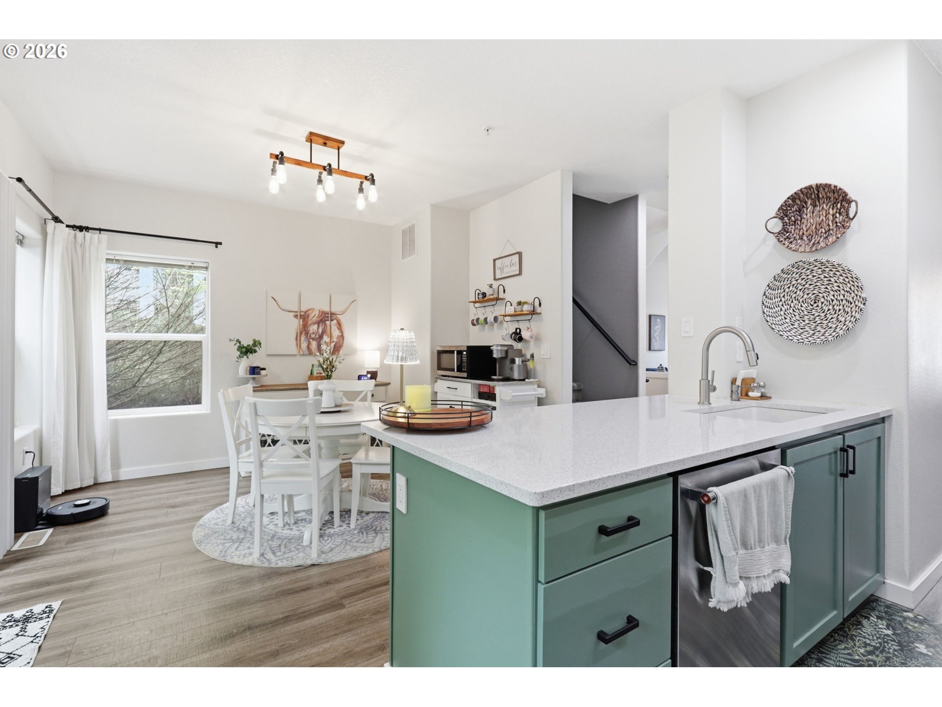 Photo #6: 198428639 Listing: Photo #6