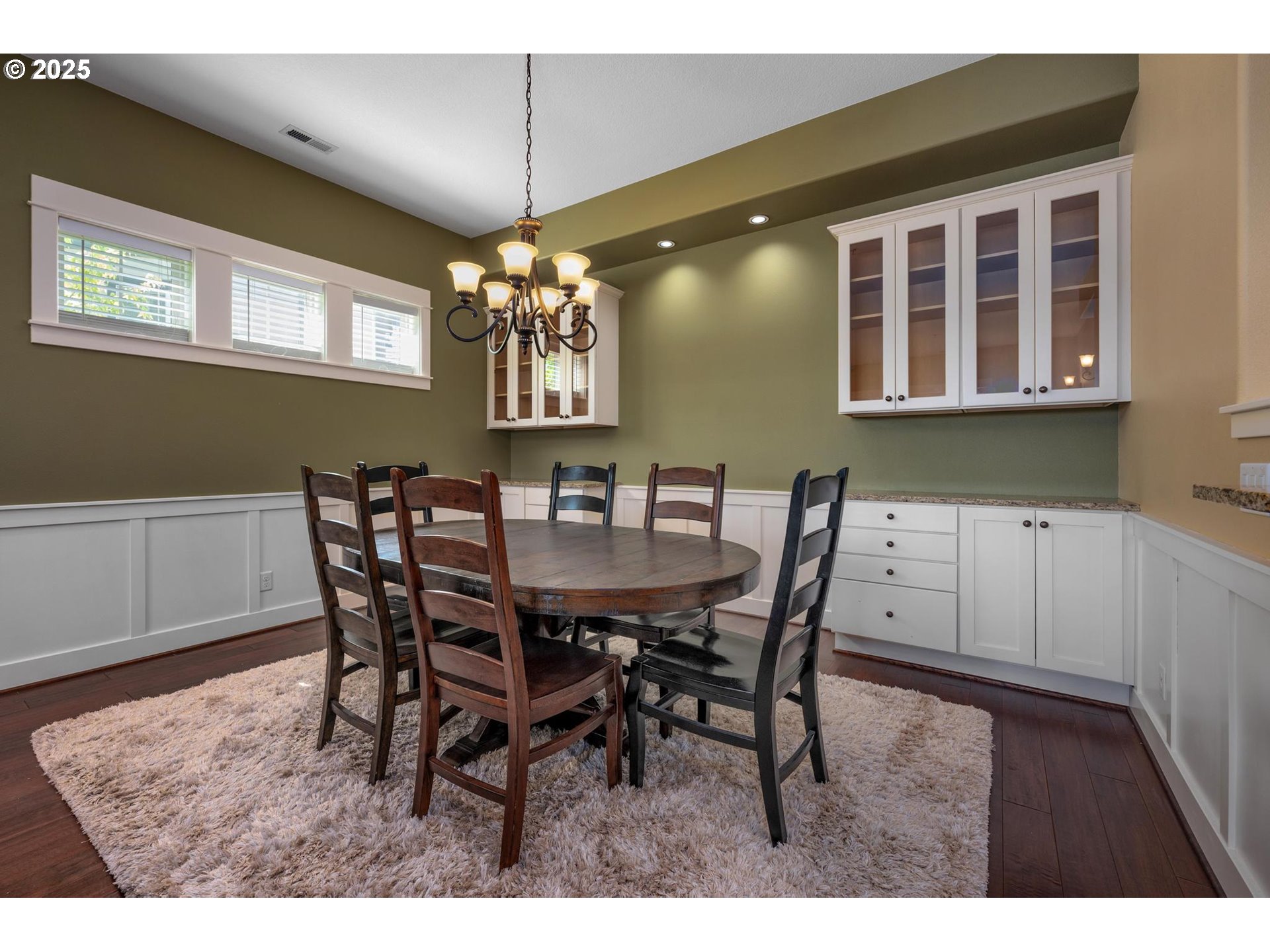 Photo #12: 198624072 Listing: Photo #12