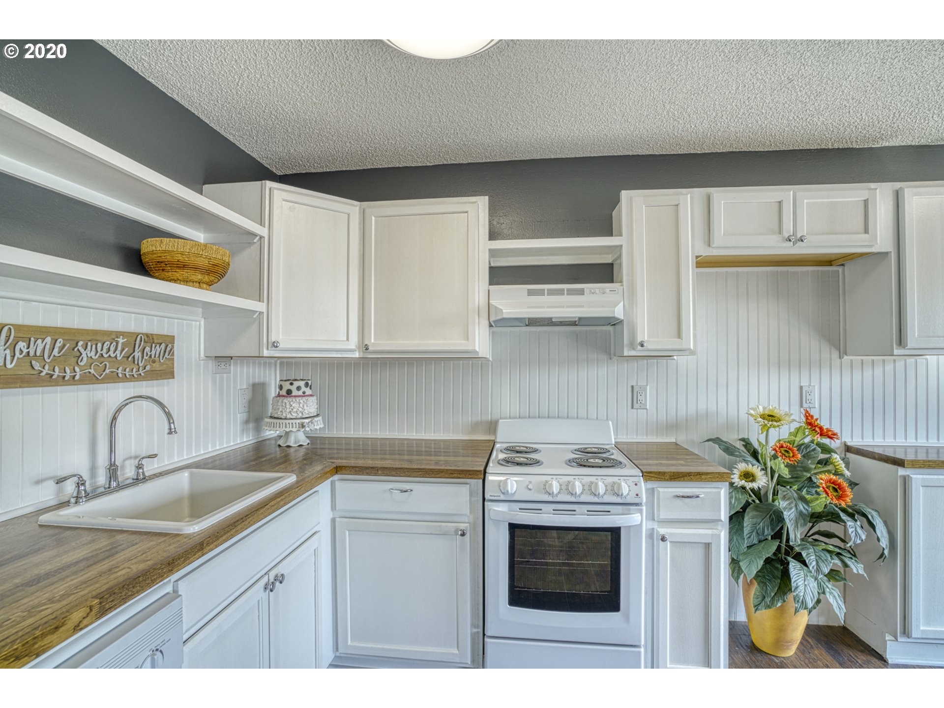 Photo #5: 20002460 Listing 