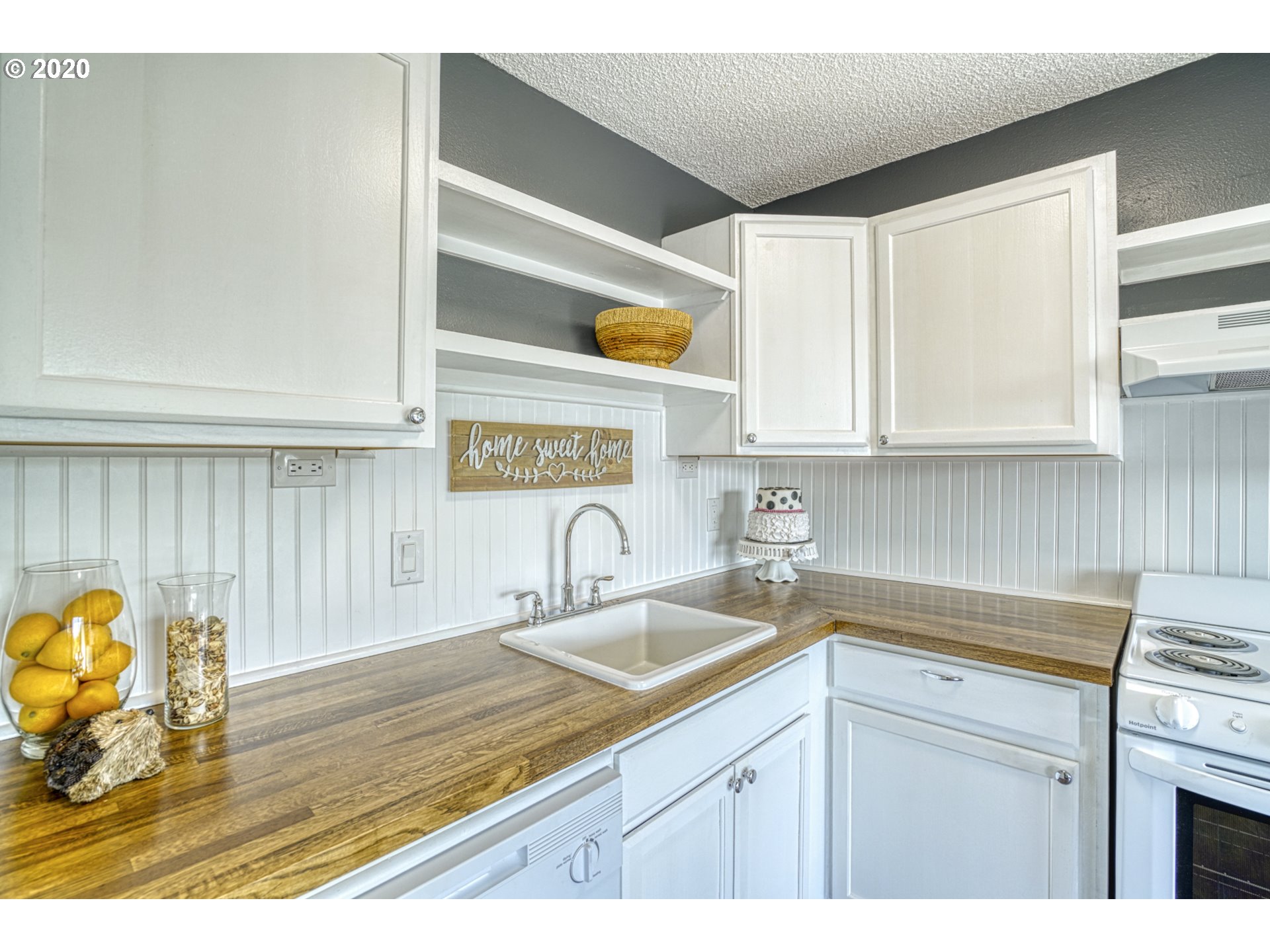 Photo #6: 20002460 Listing 