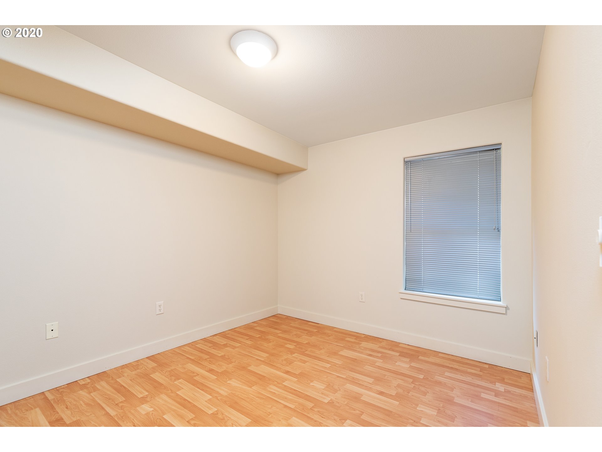 Photo #5: 20004923 Listing 