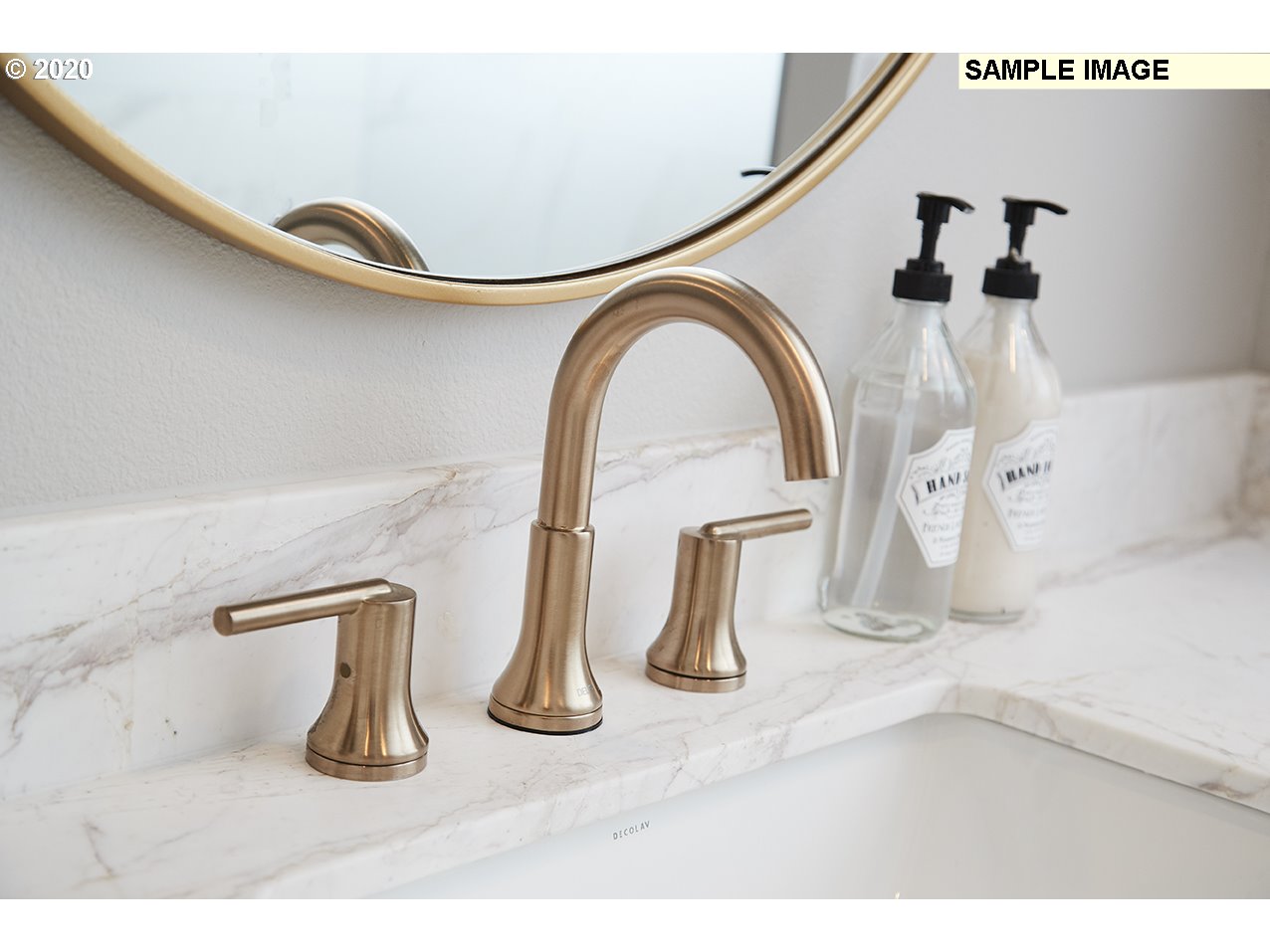 Photo #17: 20012011 Listing: Photo #17